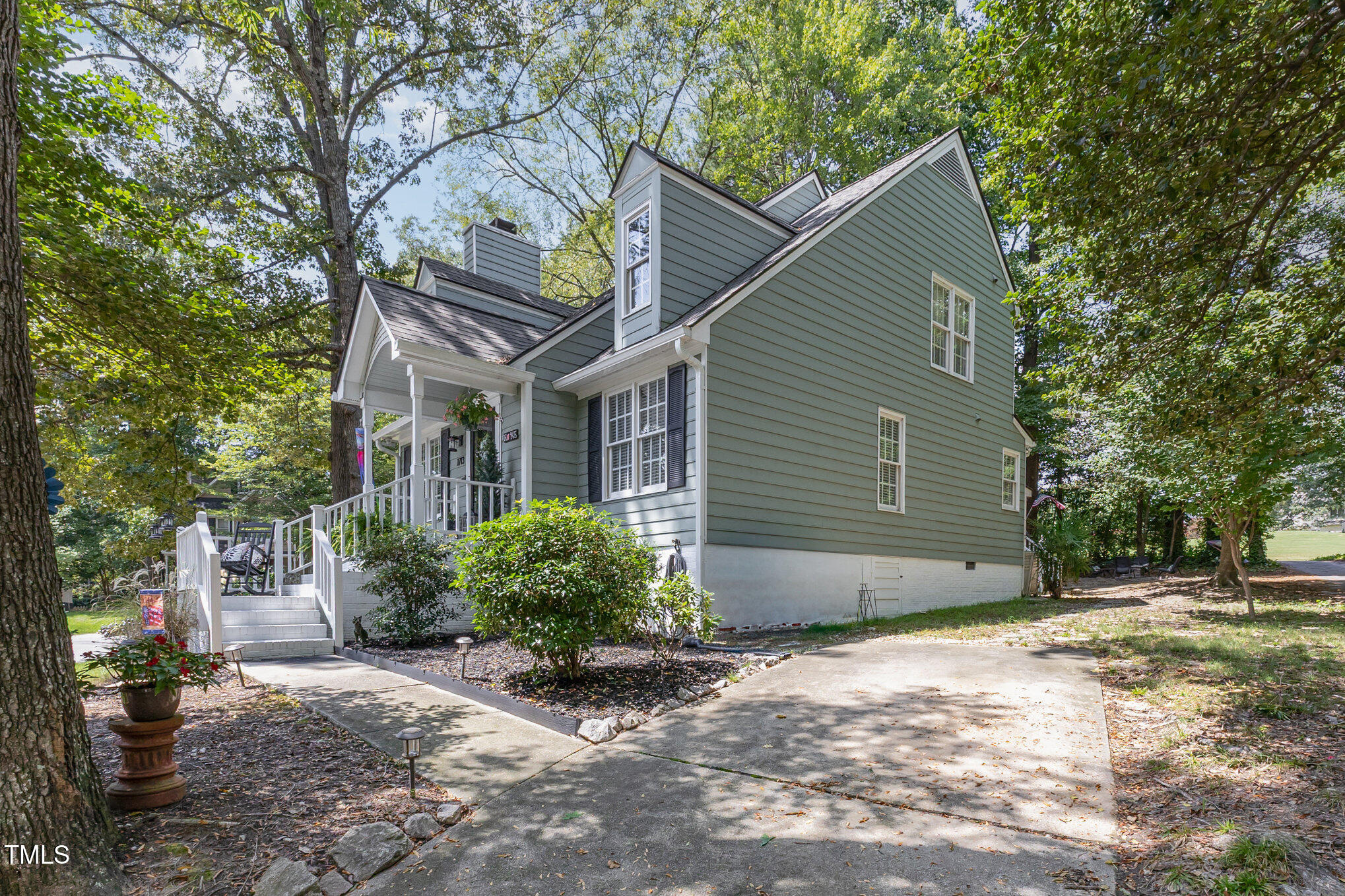 1713 Kingston Heath Way
