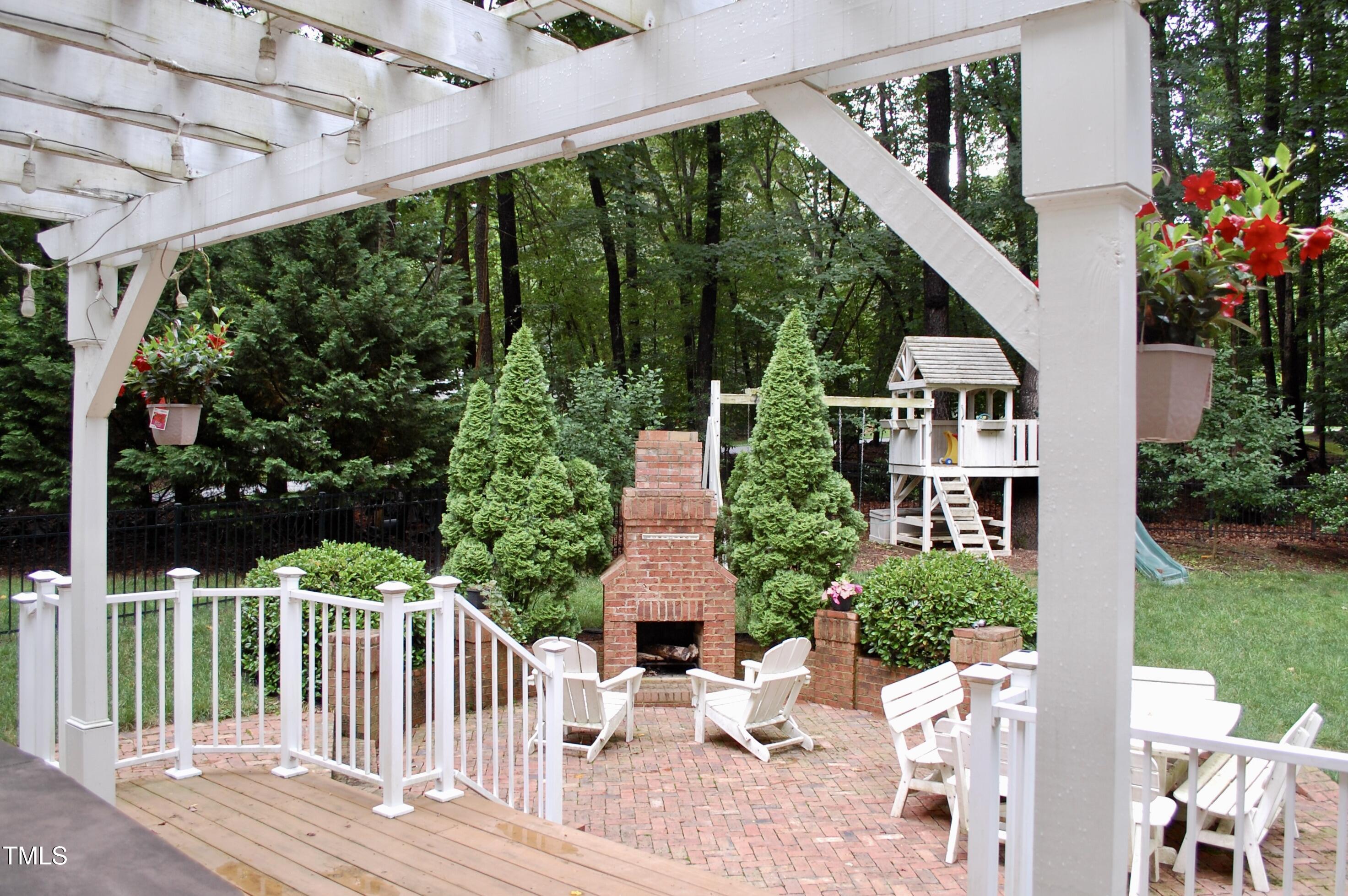 2216 Countrywood North Road