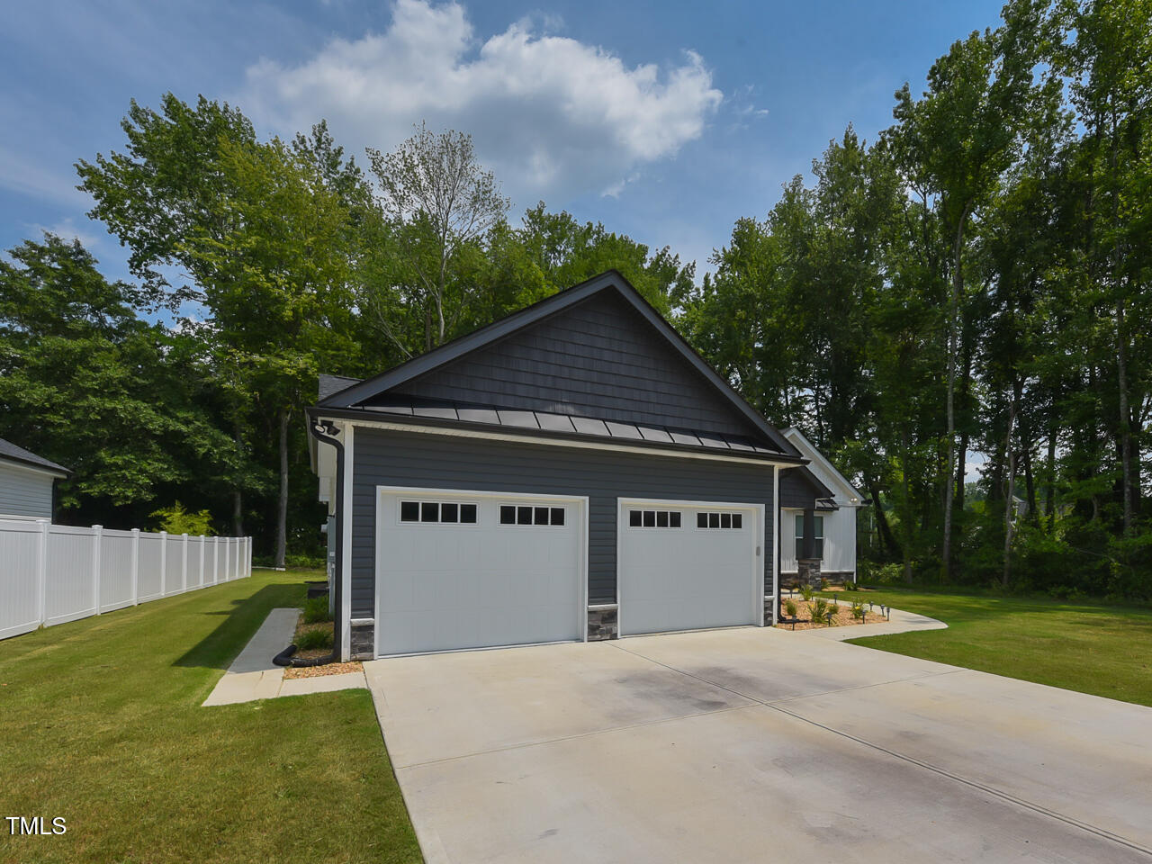 710 Country Road