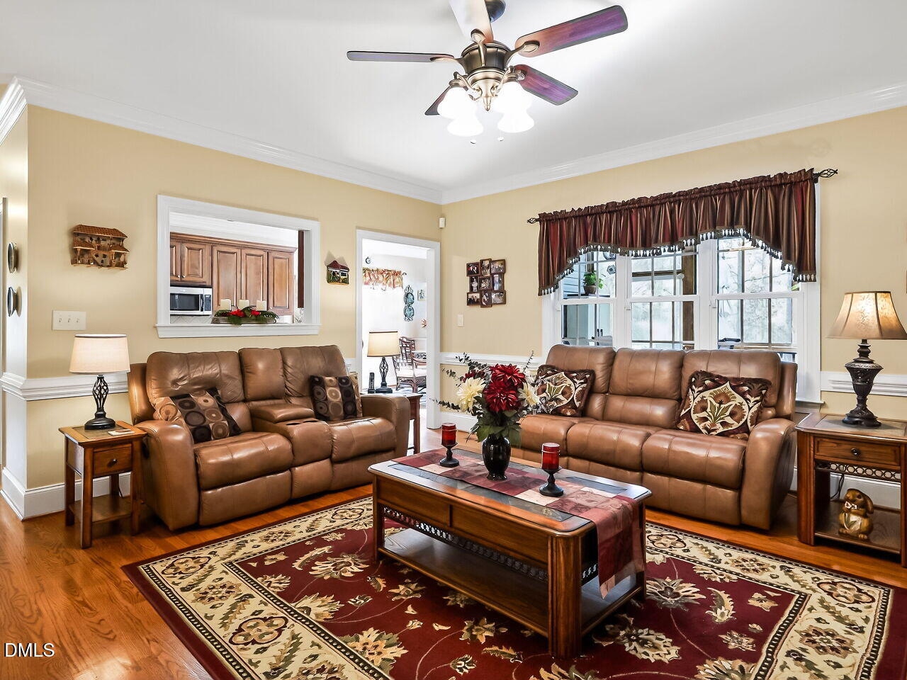 32 Bridgeport Circle