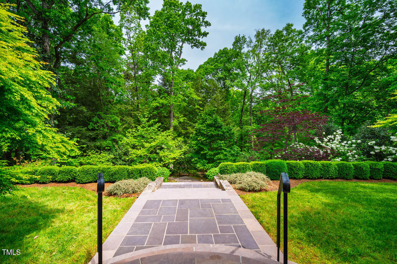 220 Glandon Drive