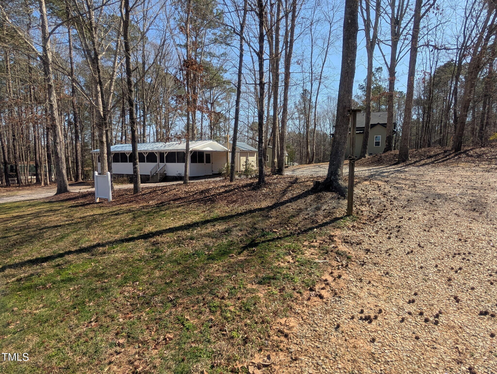 122 Tomahawk Drive