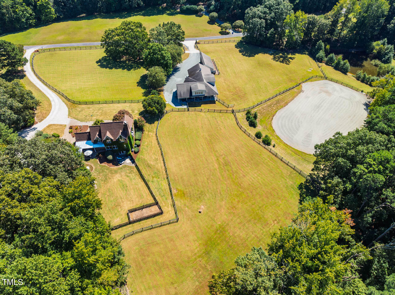 1021 Parchemin Trail