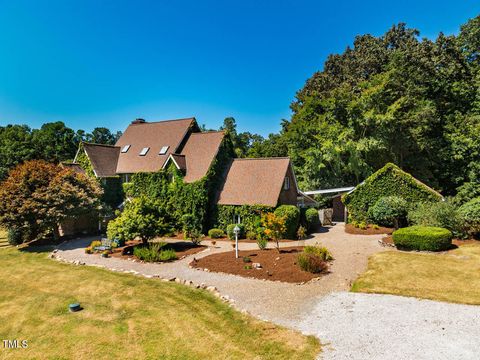 1021 Parchemin Trail Chapel Hill NC 27516