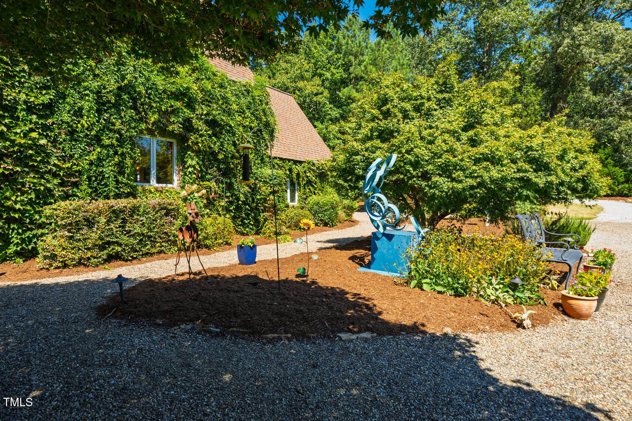 1021 Parchemin Trail