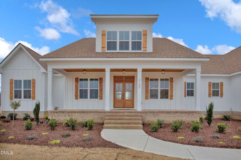 3180 Oakridge River Road Fuquay Varina NC 27526