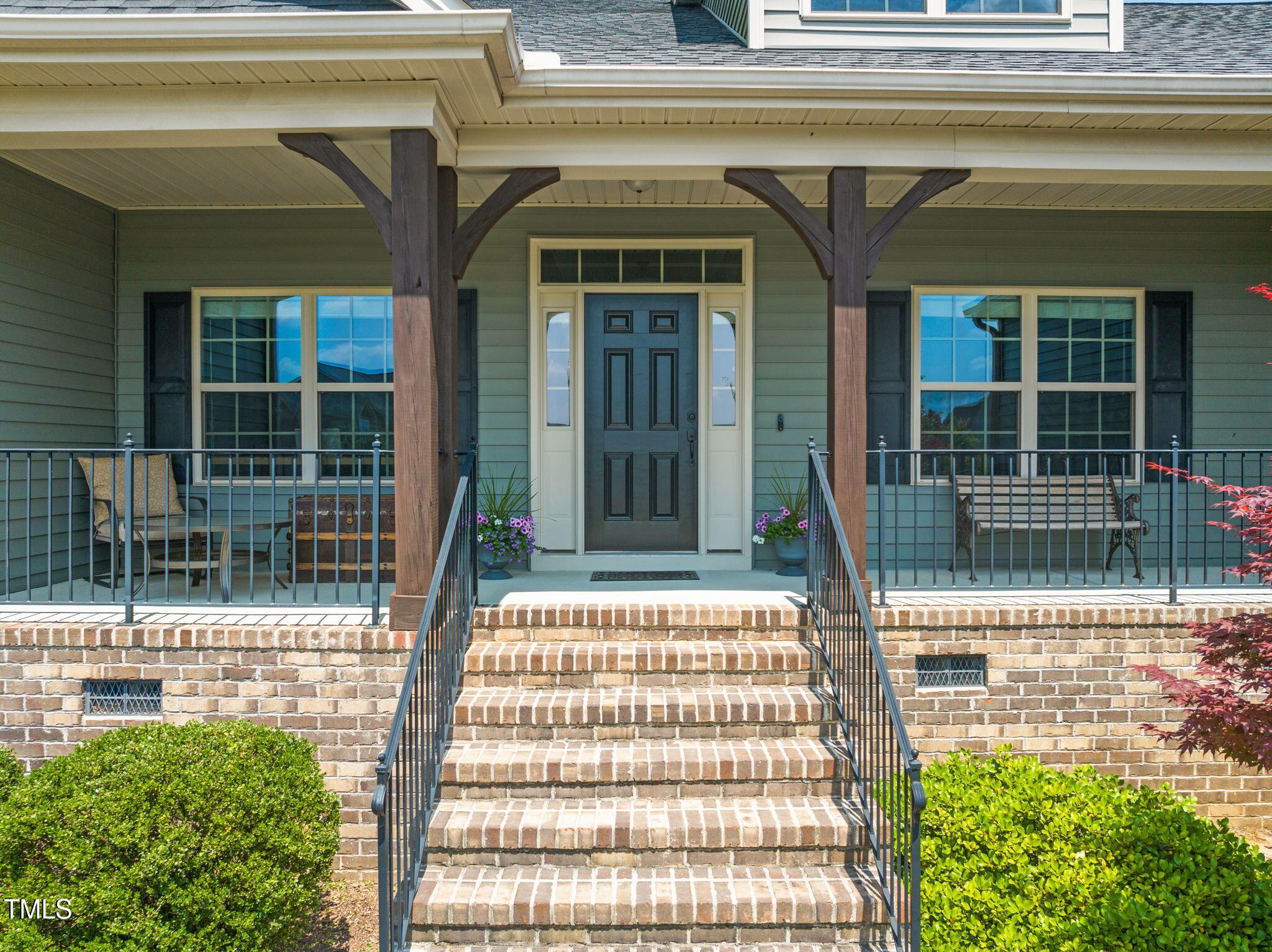 216 Tarkenton Court