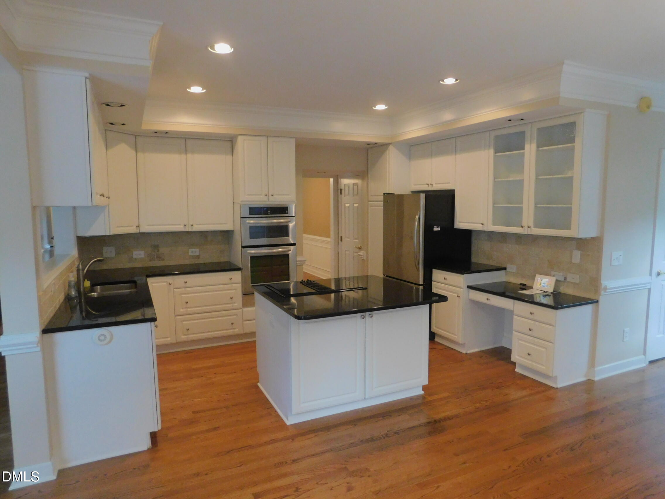 106 Southbank Drive