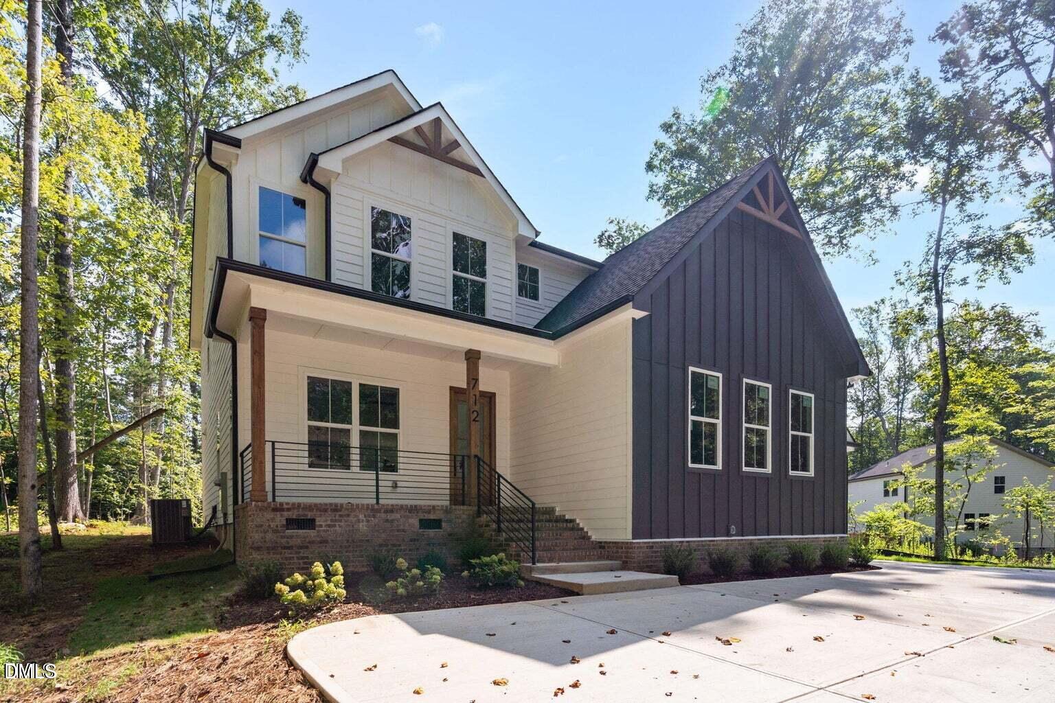 712 Oaks Lane Rd Road