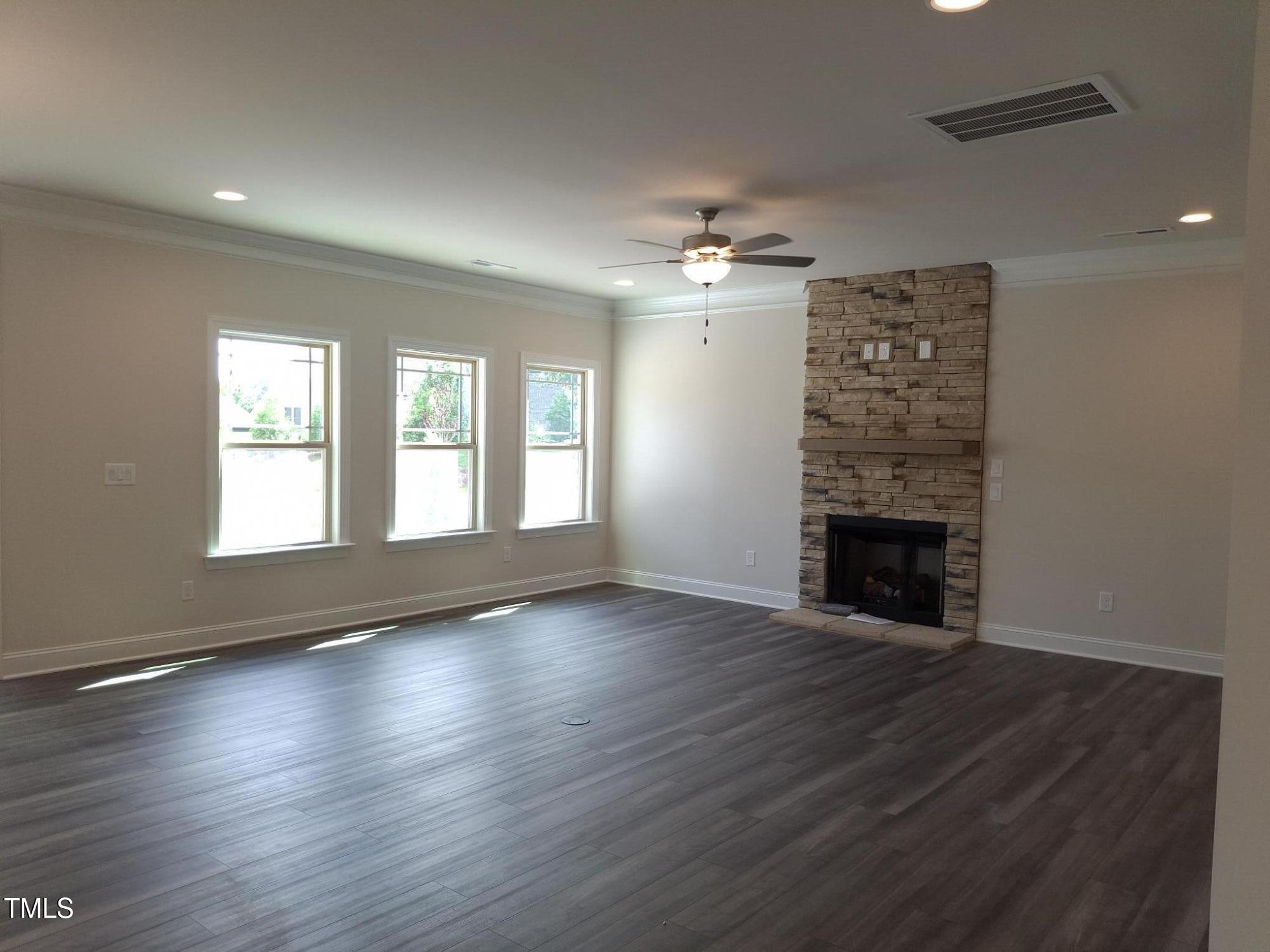 1089 Tulloch Court 207