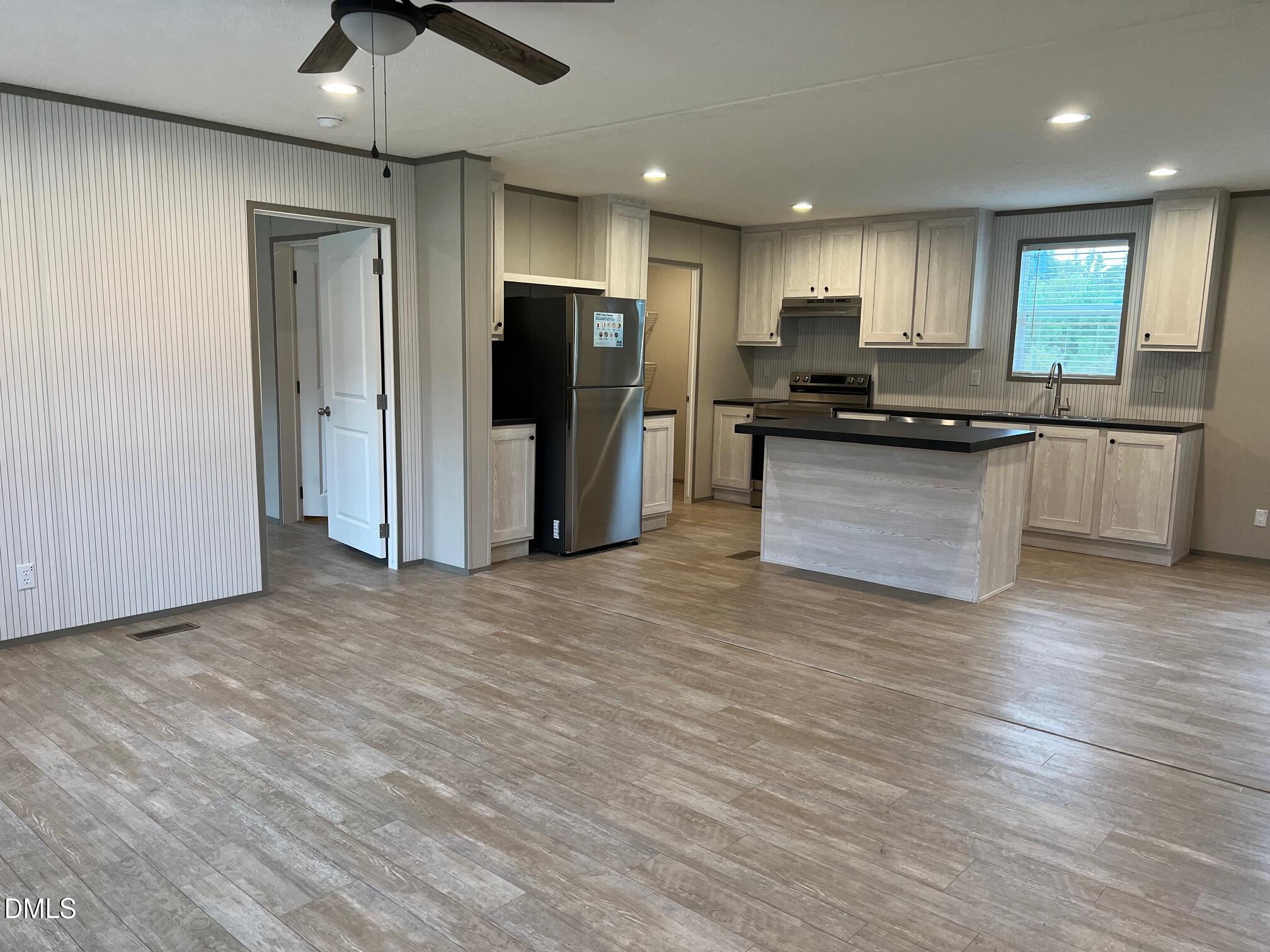 532 Southerland Road