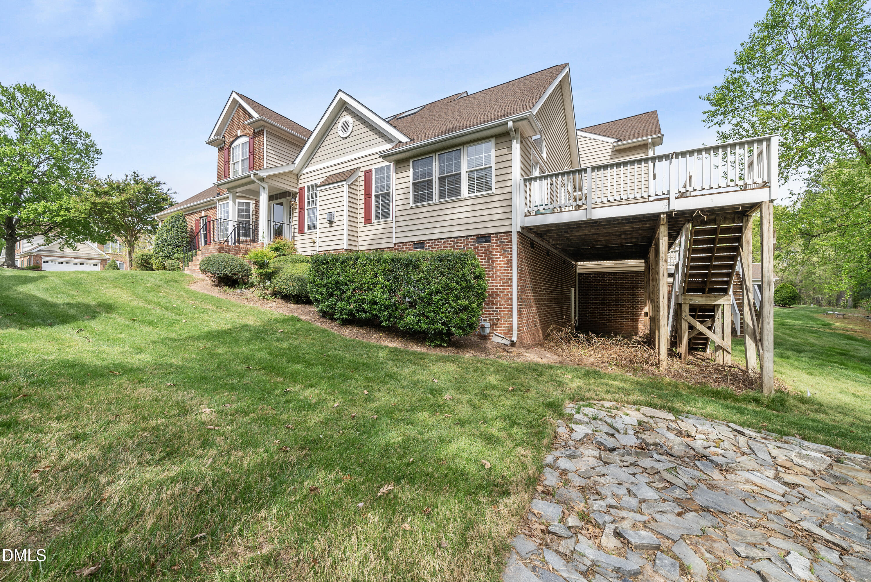 9125 White Eagle Court