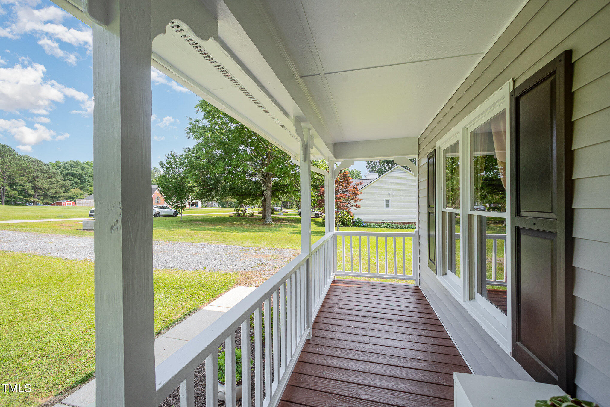 701 Creekside Drive
