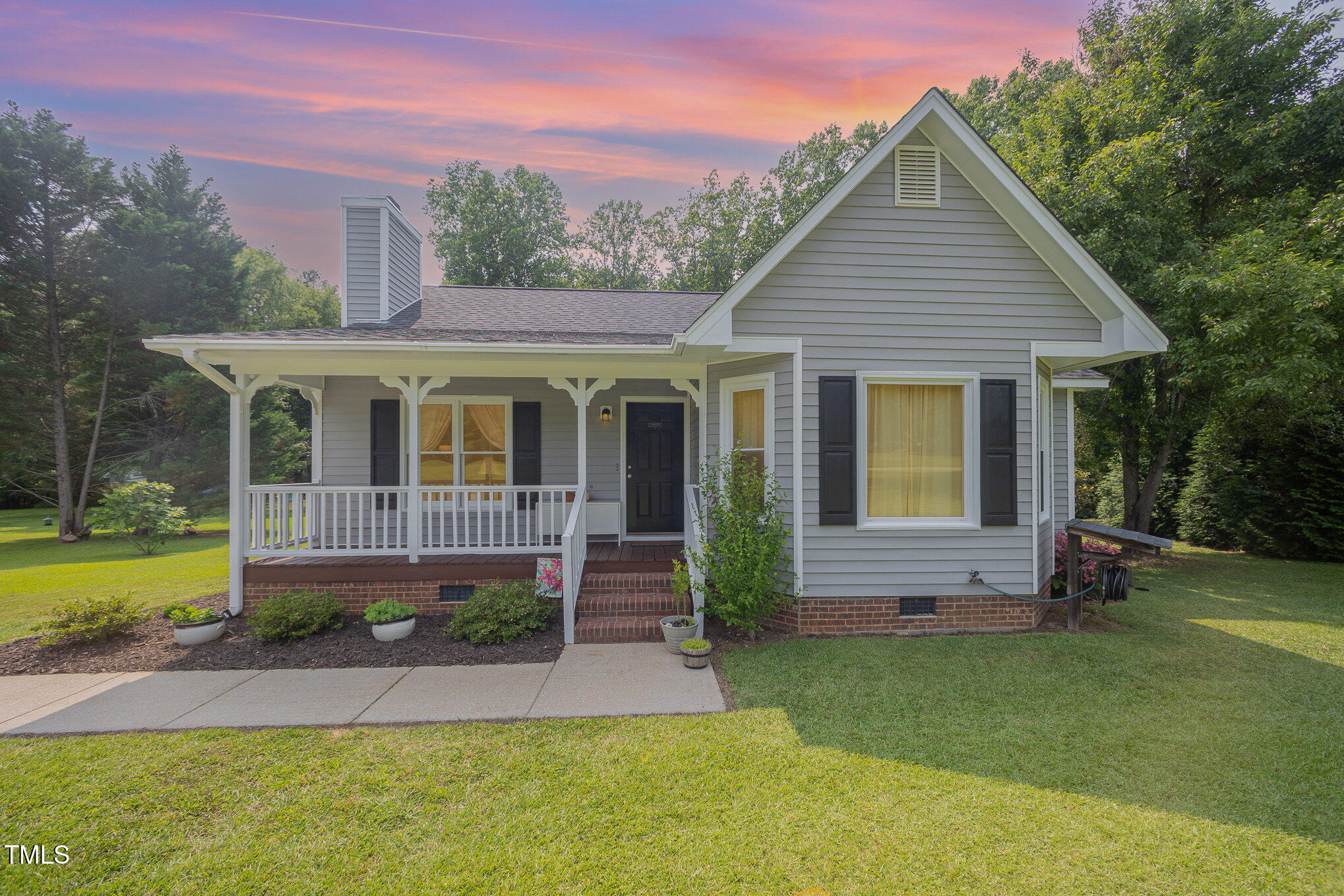 701 Creekside Drive