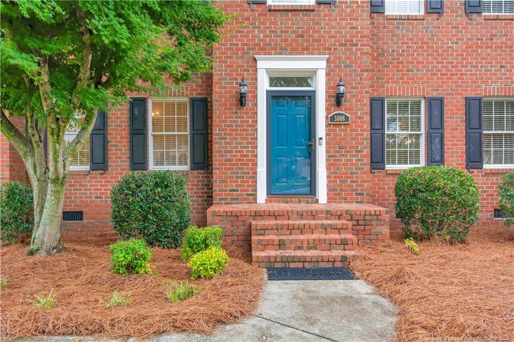 5008 Willow Oak Drive