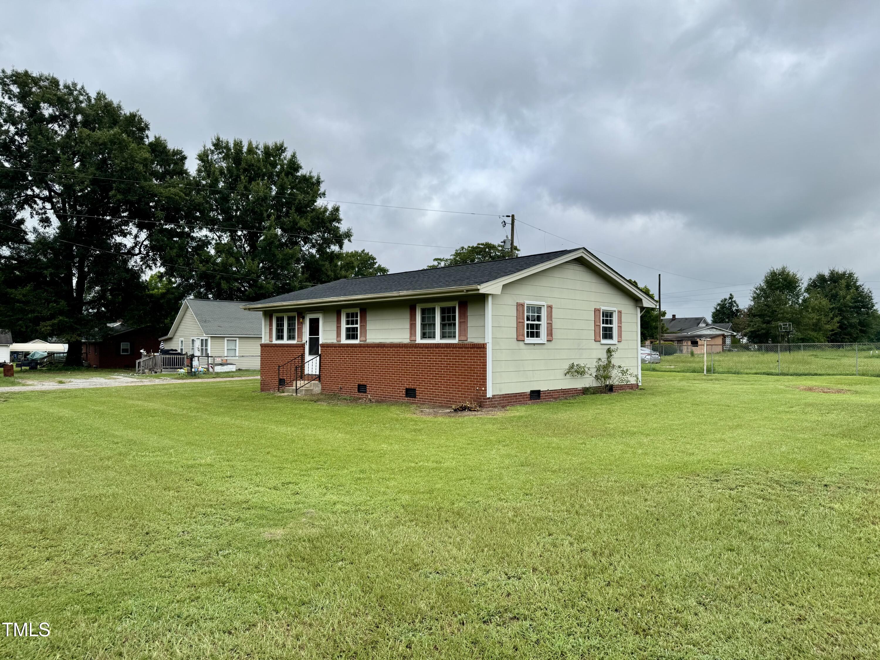 156 Short Street