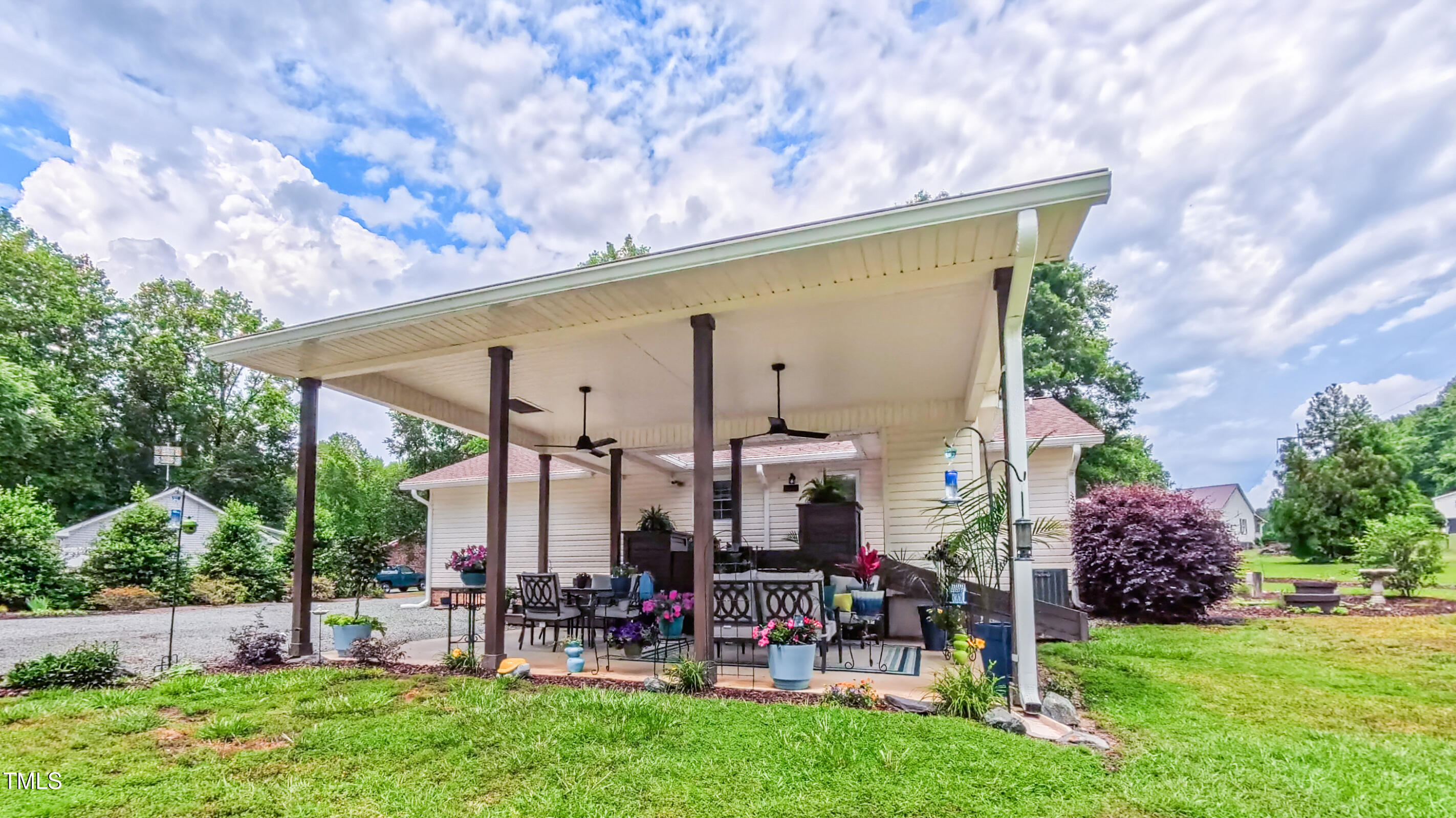 Pittsboro, North Carolina 27312, United States, 3 Bedrooms Bedrooms, ,2 BathroomsBathrooms,Residential,Pending,130501