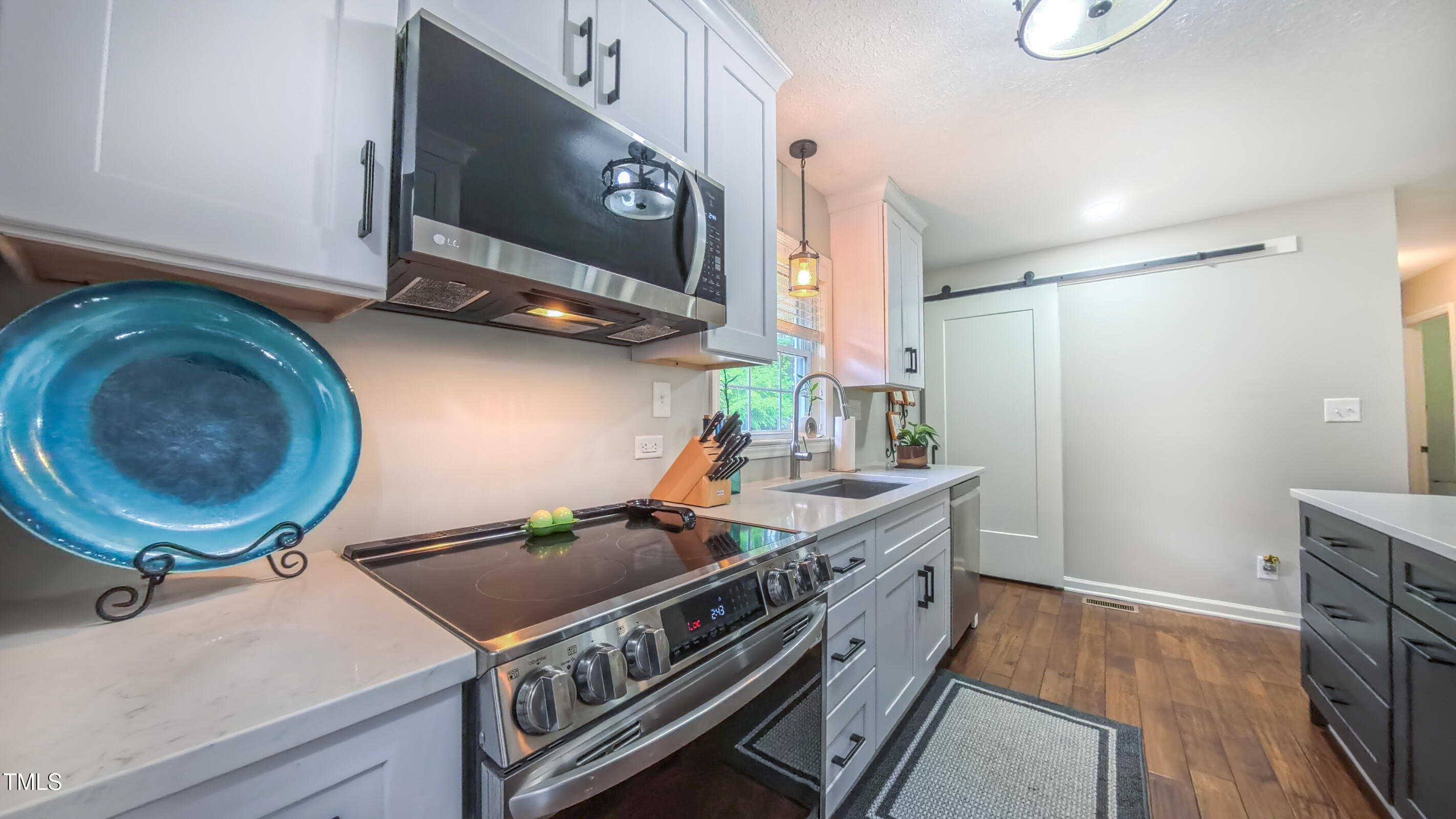 Pittsboro, North Carolina 27312, United States, 3 Bedrooms Bedrooms, ,2 BathroomsBathrooms,Residential,Pending,130501