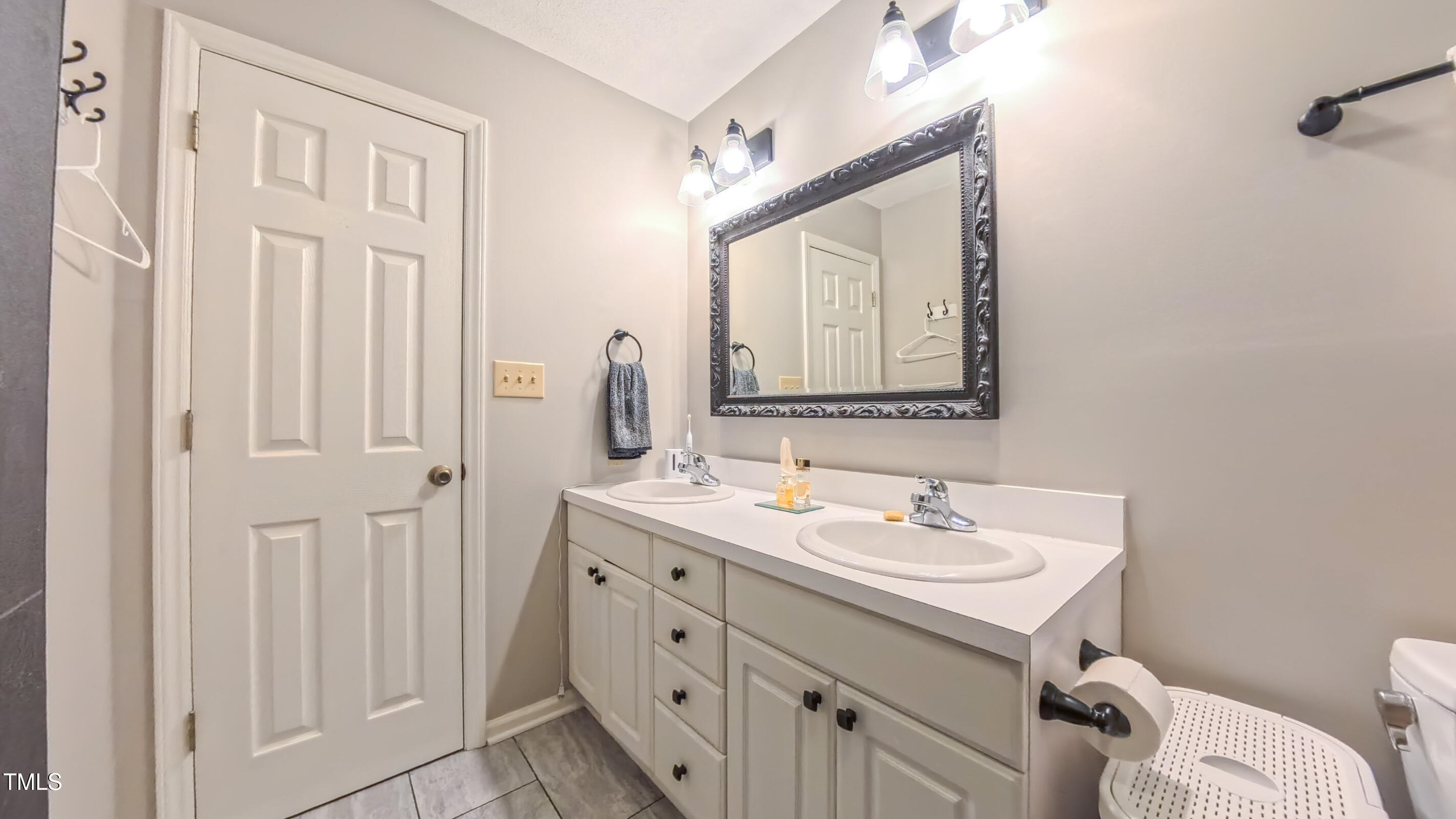 Pittsboro, North Carolina 27312, United States, 3 Bedrooms Bedrooms, ,2 BathroomsBathrooms,Residential,Pending,130501