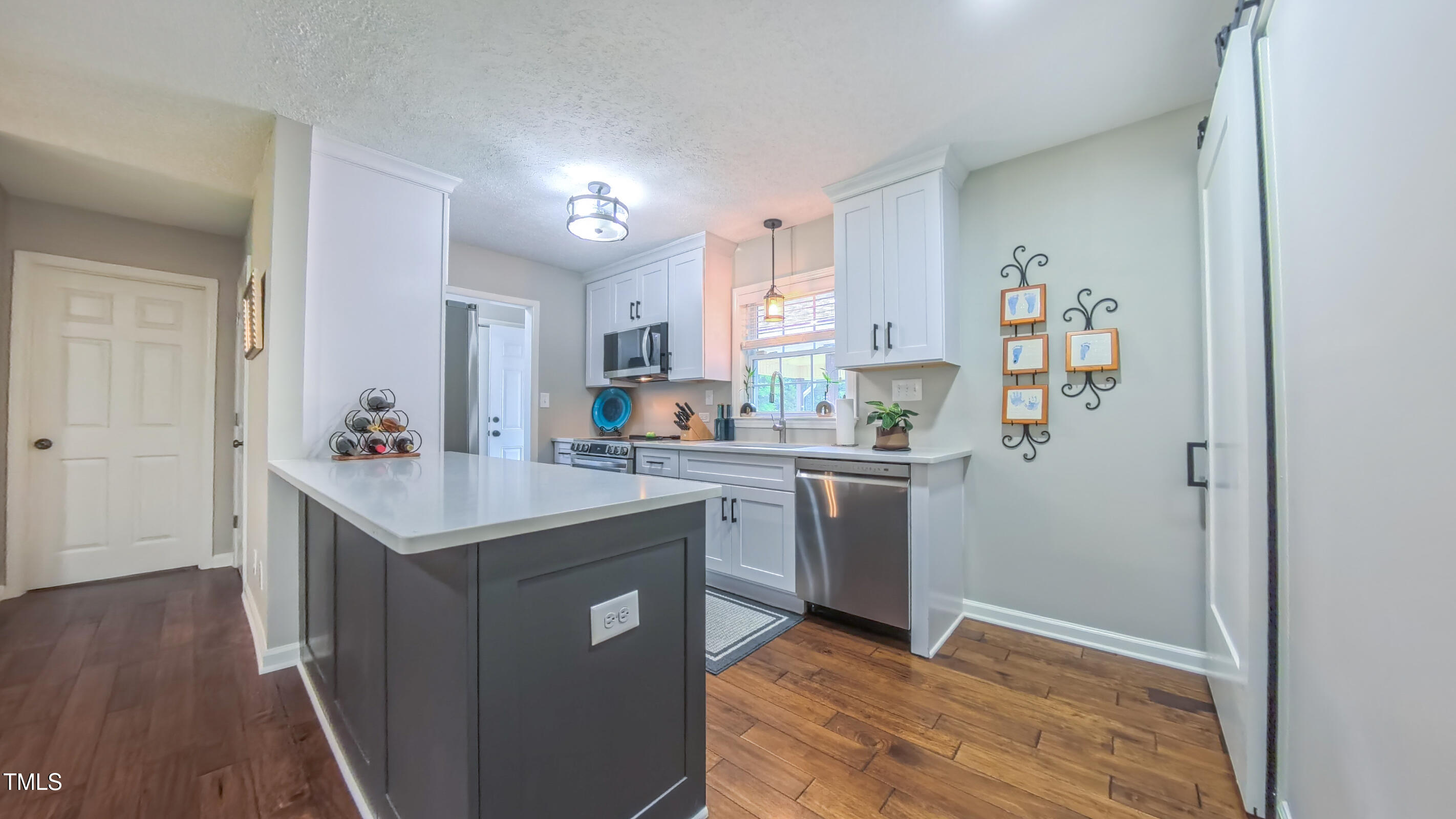 Pittsboro, North Carolina 27312, United States, 3 Bedrooms Bedrooms, ,2 BathroomsBathrooms,Residential,Pending,130501