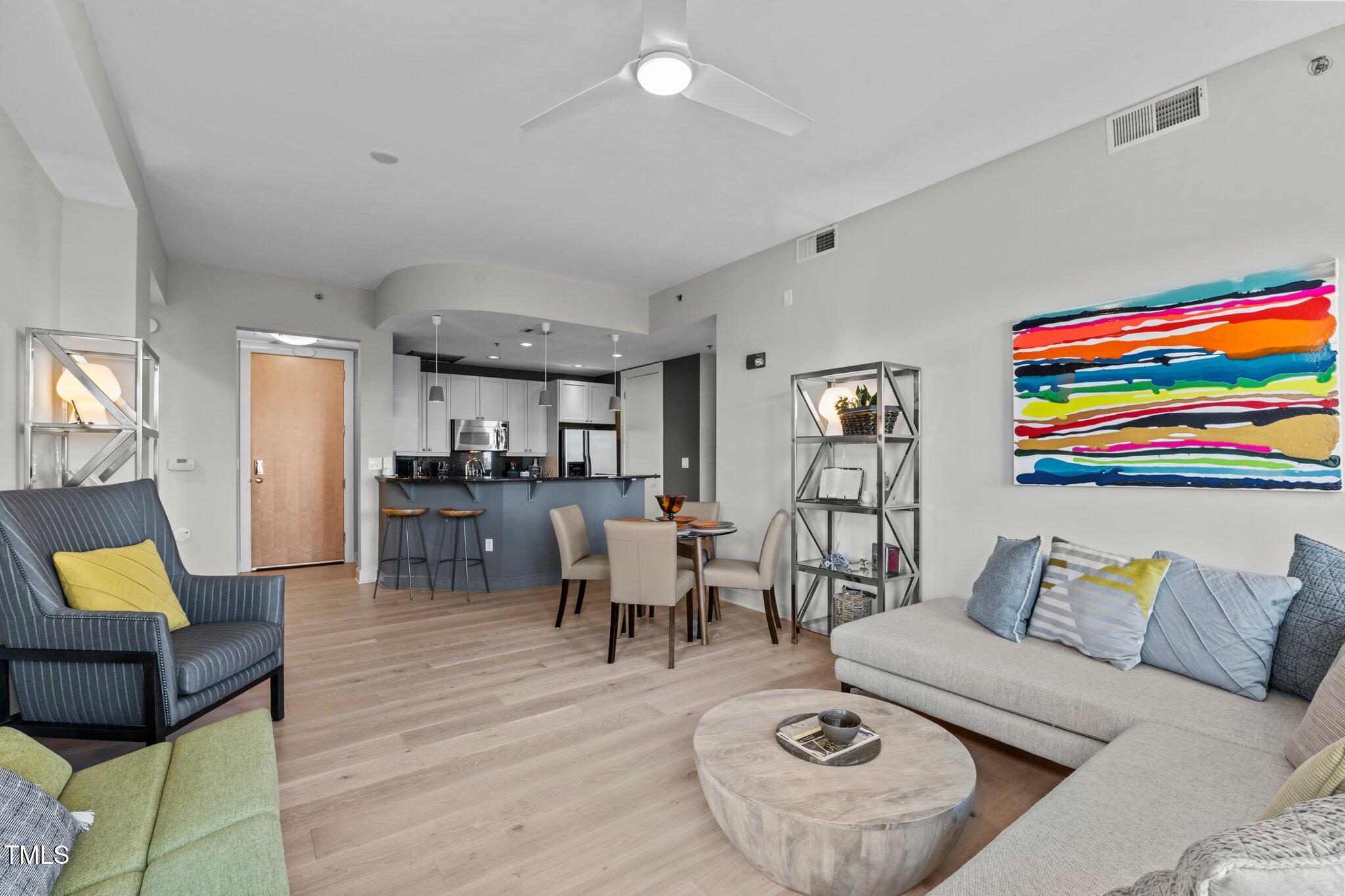 618 N Boylan Avenue 810