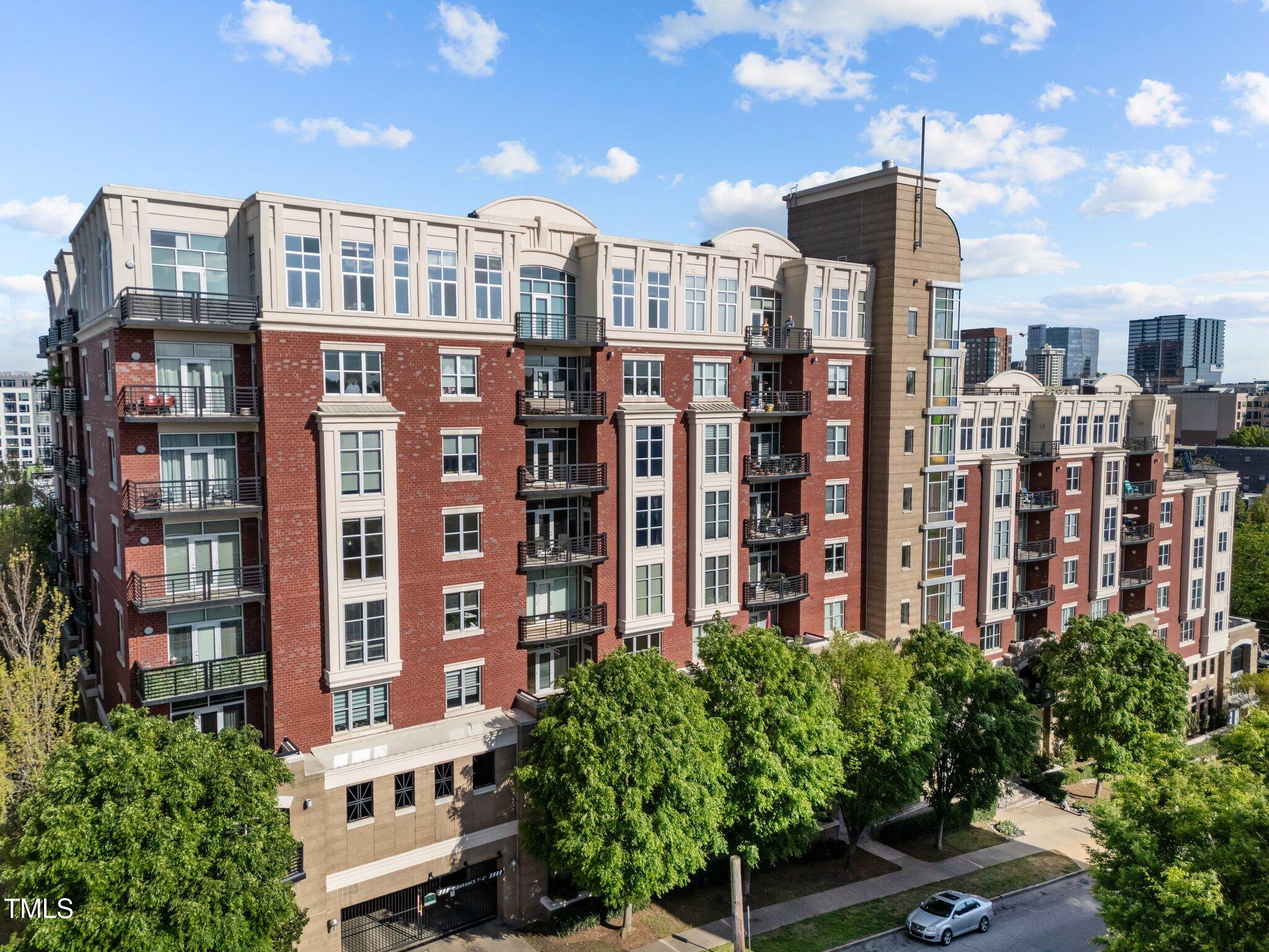 618 N Boylan Avenue 810