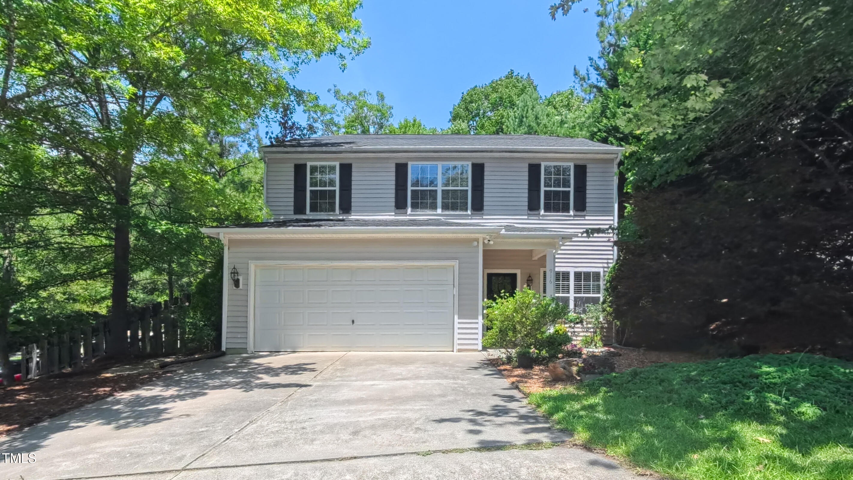 Durham, North Carolina 27704, United States, 4 Bedrooms Bedrooms, ,3 BathroomsBathrooms,Residential,Pending,153641