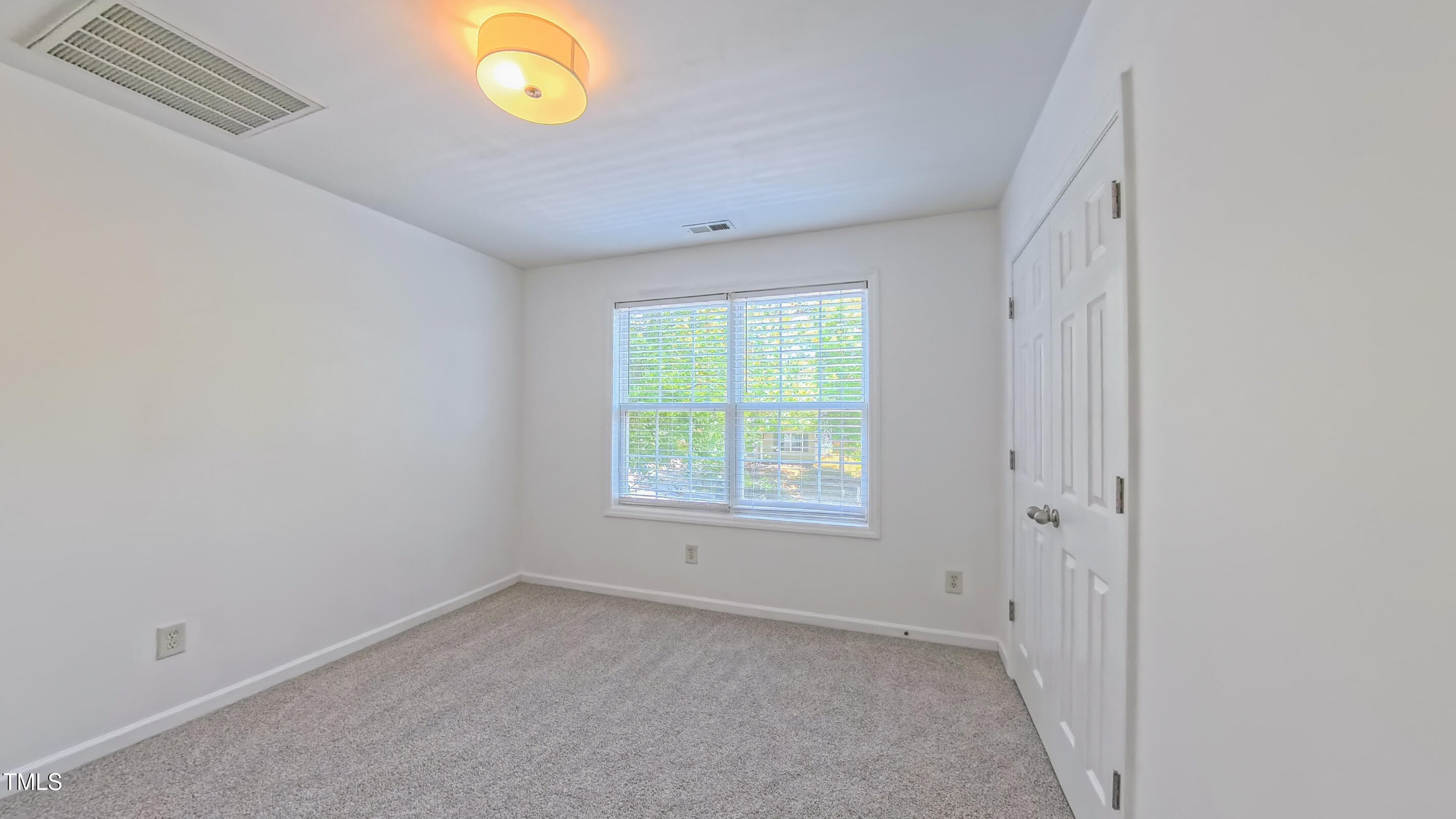 Durham, North Carolina 27704, United States, 4 Bedrooms Bedrooms, ,3 BathroomsBathrooms,Residential,Pending,153641