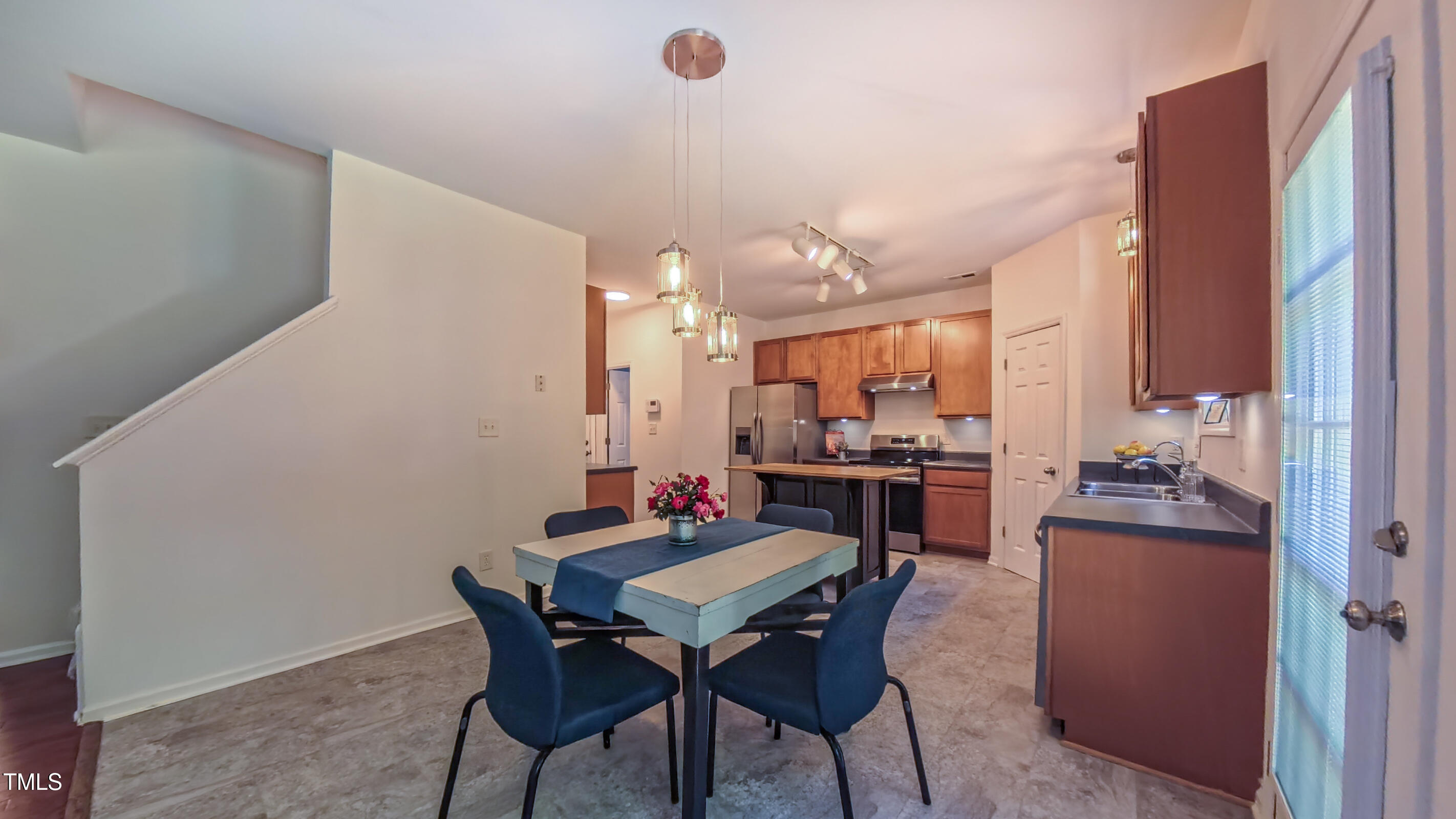 Durham, North Carolina 27704, United States, 4 Bedrooms Bedrooms, ,3 BathroomsBathrooms,Residential,Pending,153641