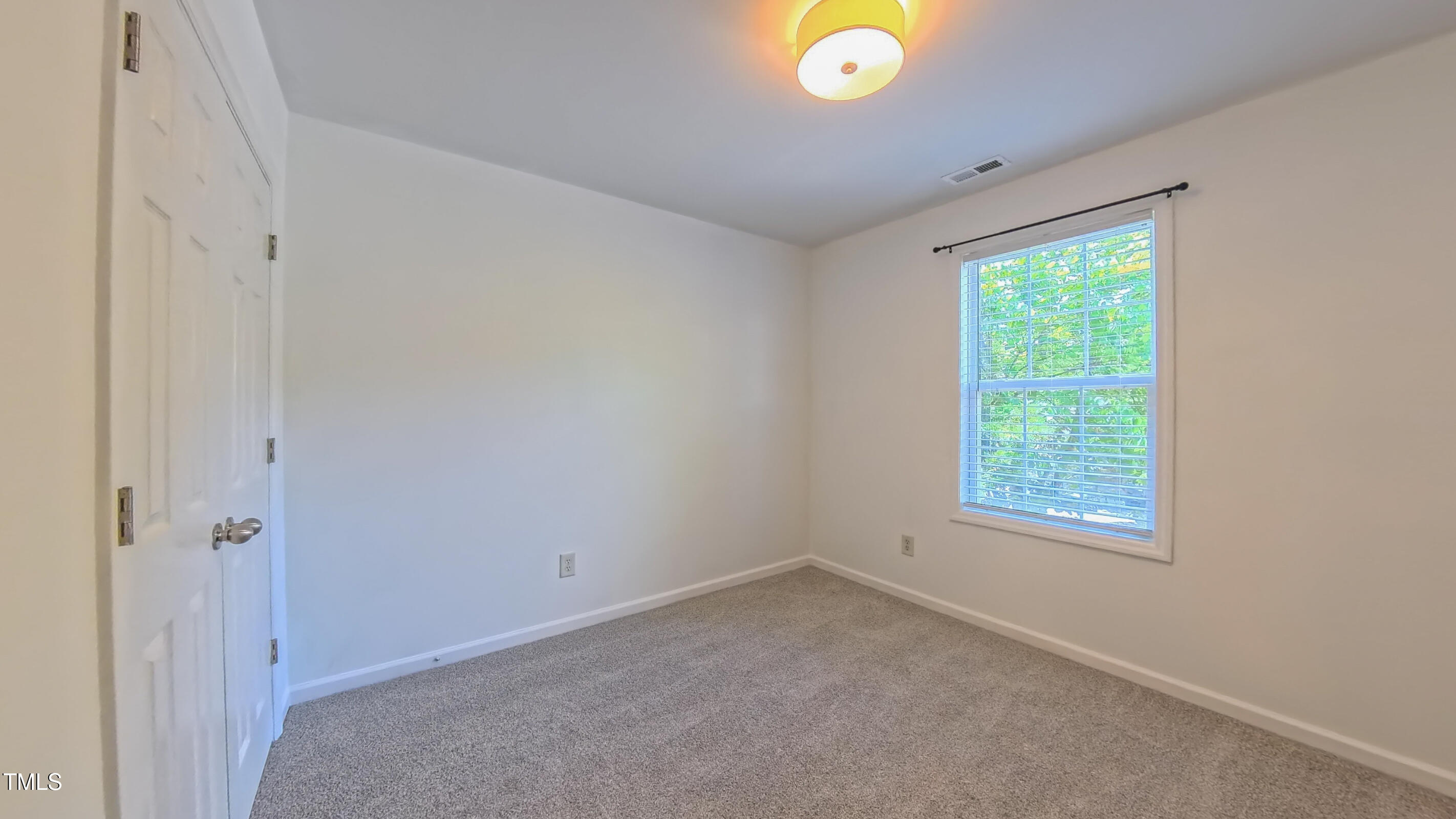 Durham, North Carolina 27704, United States, 4 Bedrooms Bedrooms, ,3 BathroomsBathrooms,Residential,Pending,153641