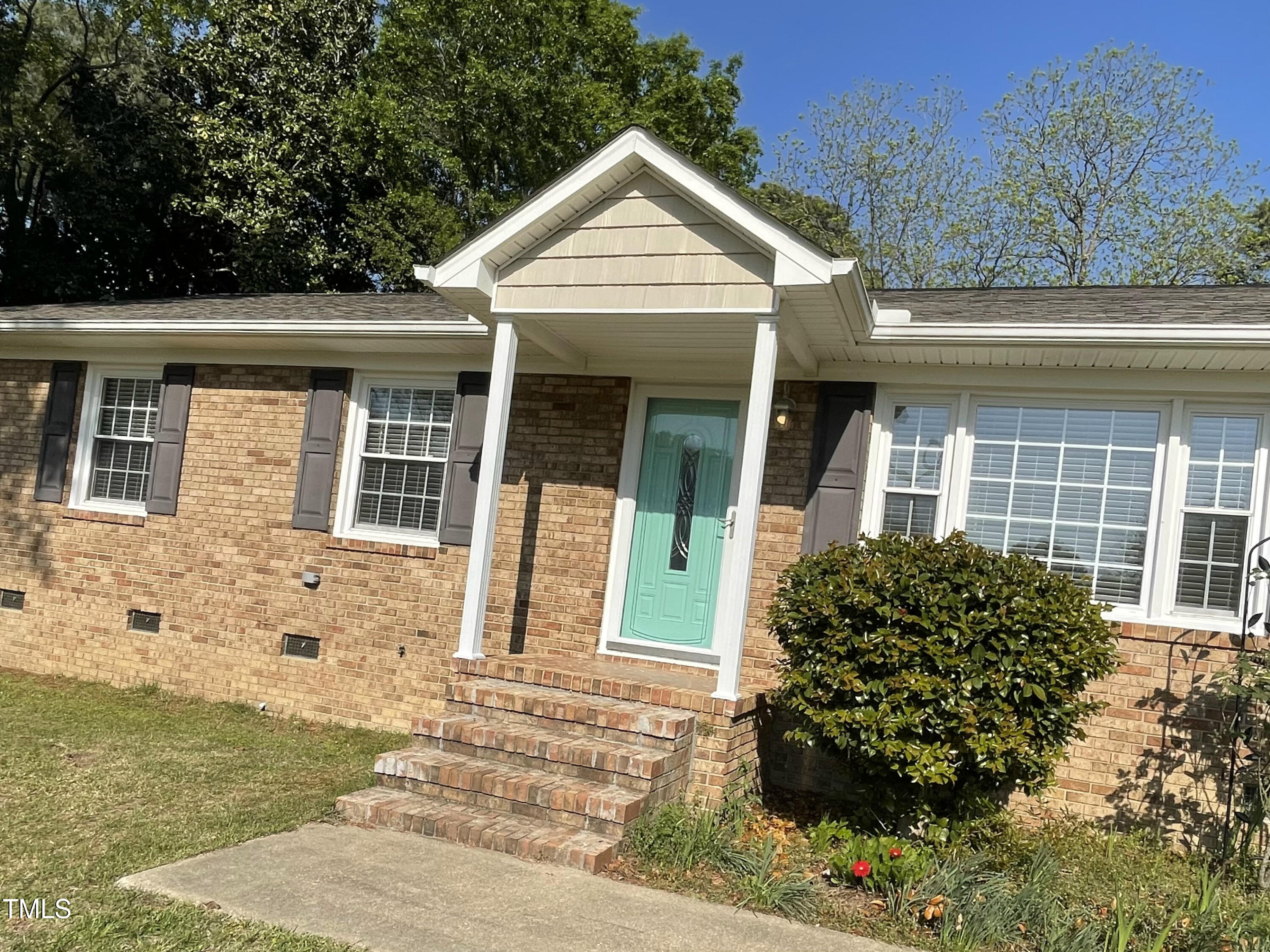 305 Briarcliff Drive