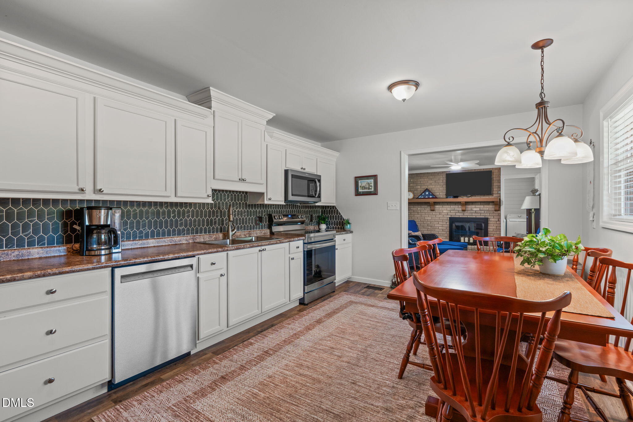 995 Shawtown Road