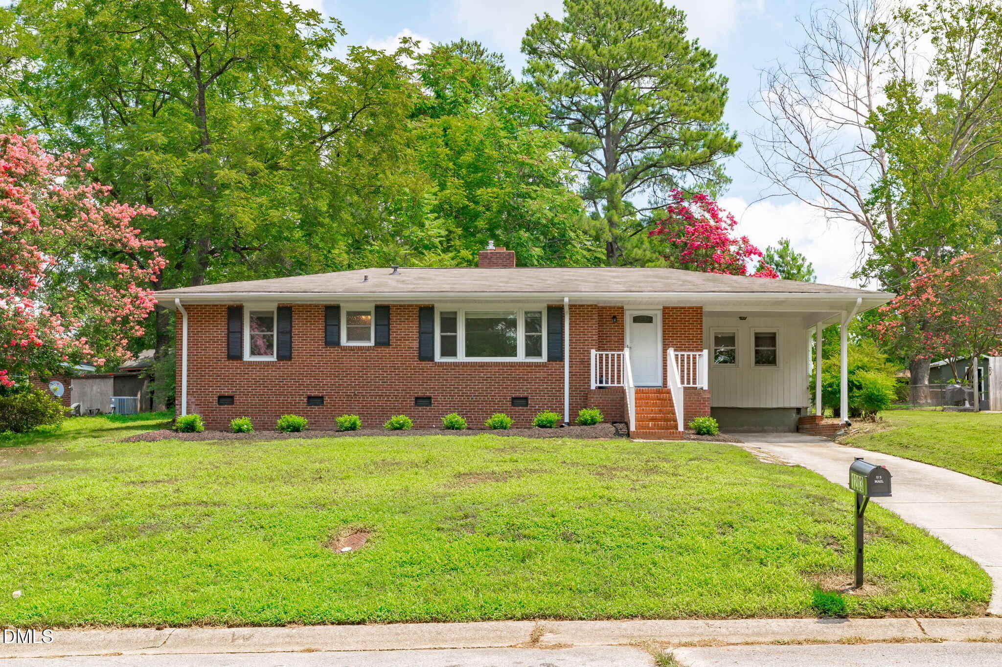 1203 Poplar Avenue