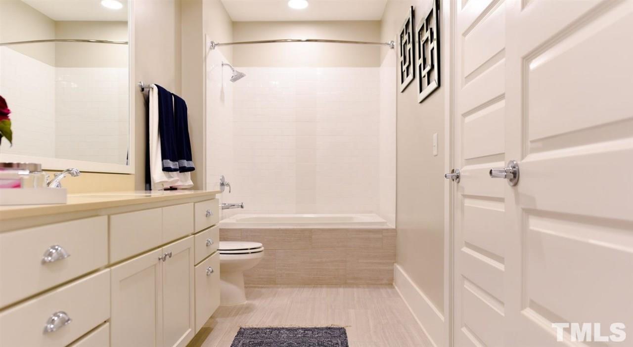 Chapel Hill, North Carolina 27516, United States, 1 Bedroom Bedrooms, ,1 BathroomBathrooms,Residential,Active,43741