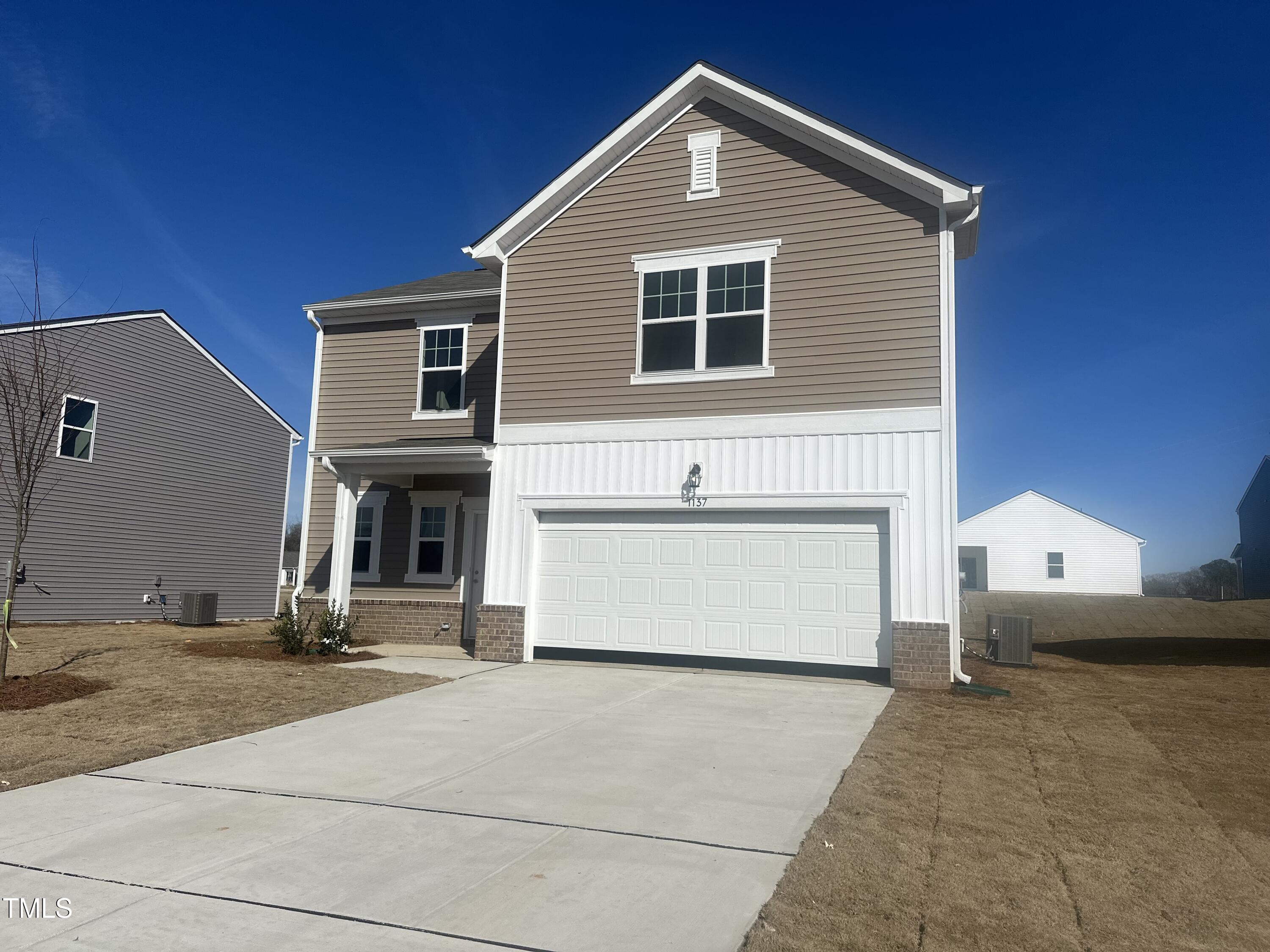 1137 Centerview Drive