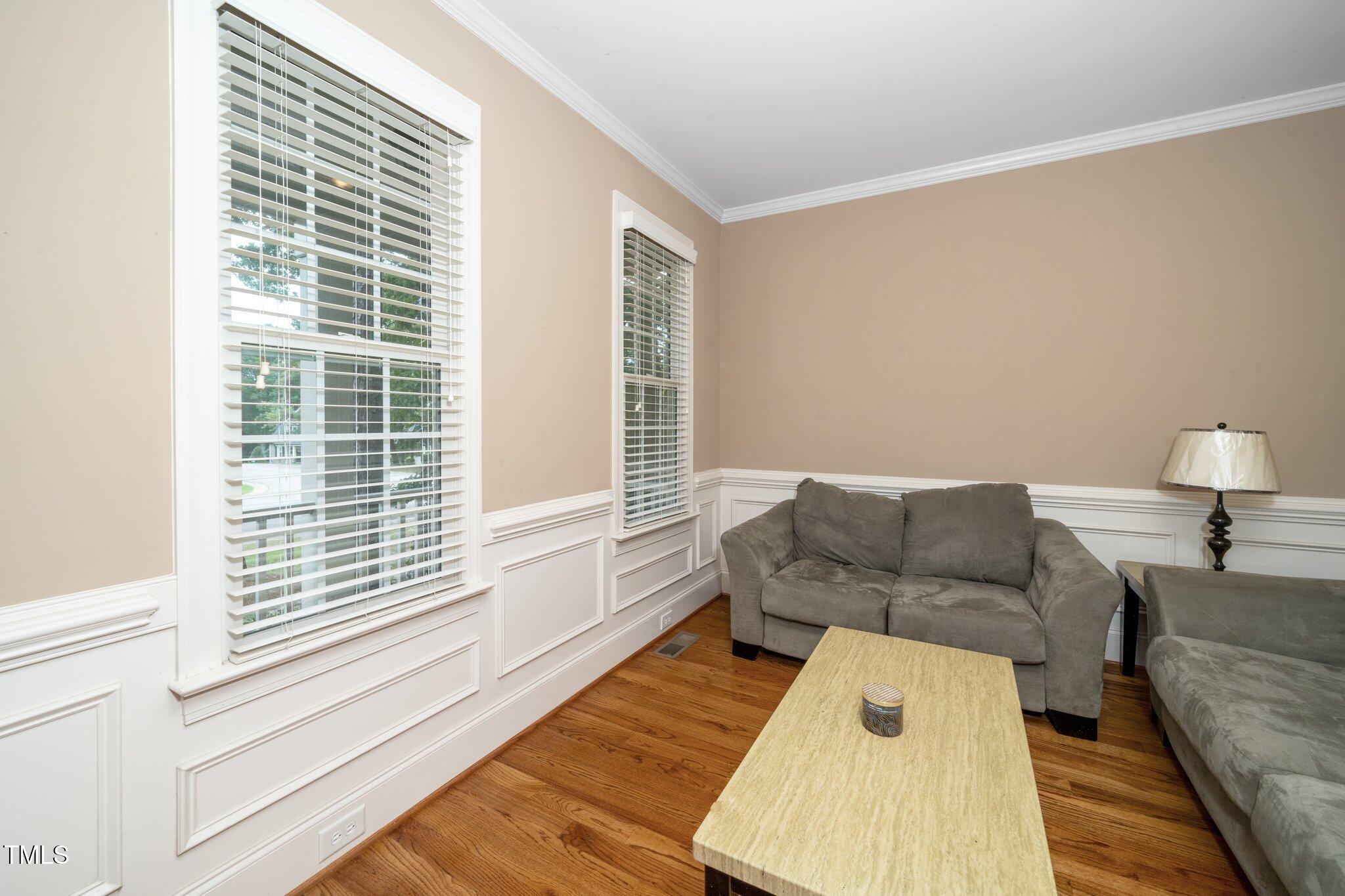 117 Garden Oaks Drive