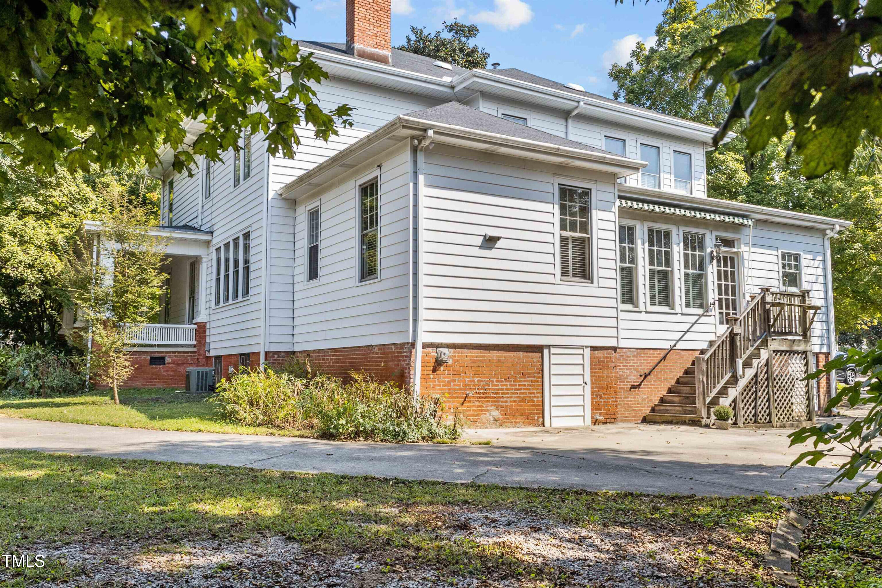 309 College Street