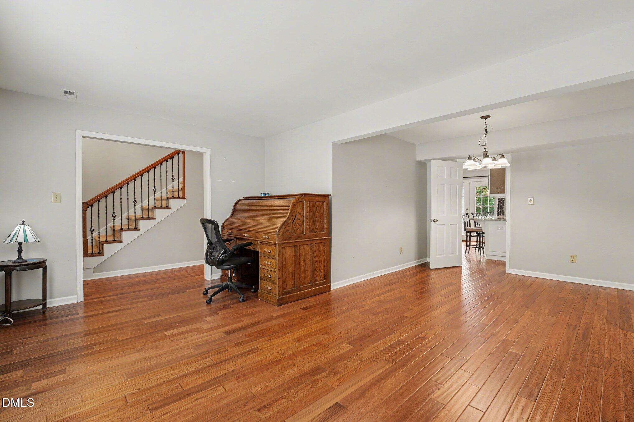 6404 Meadow View Drive