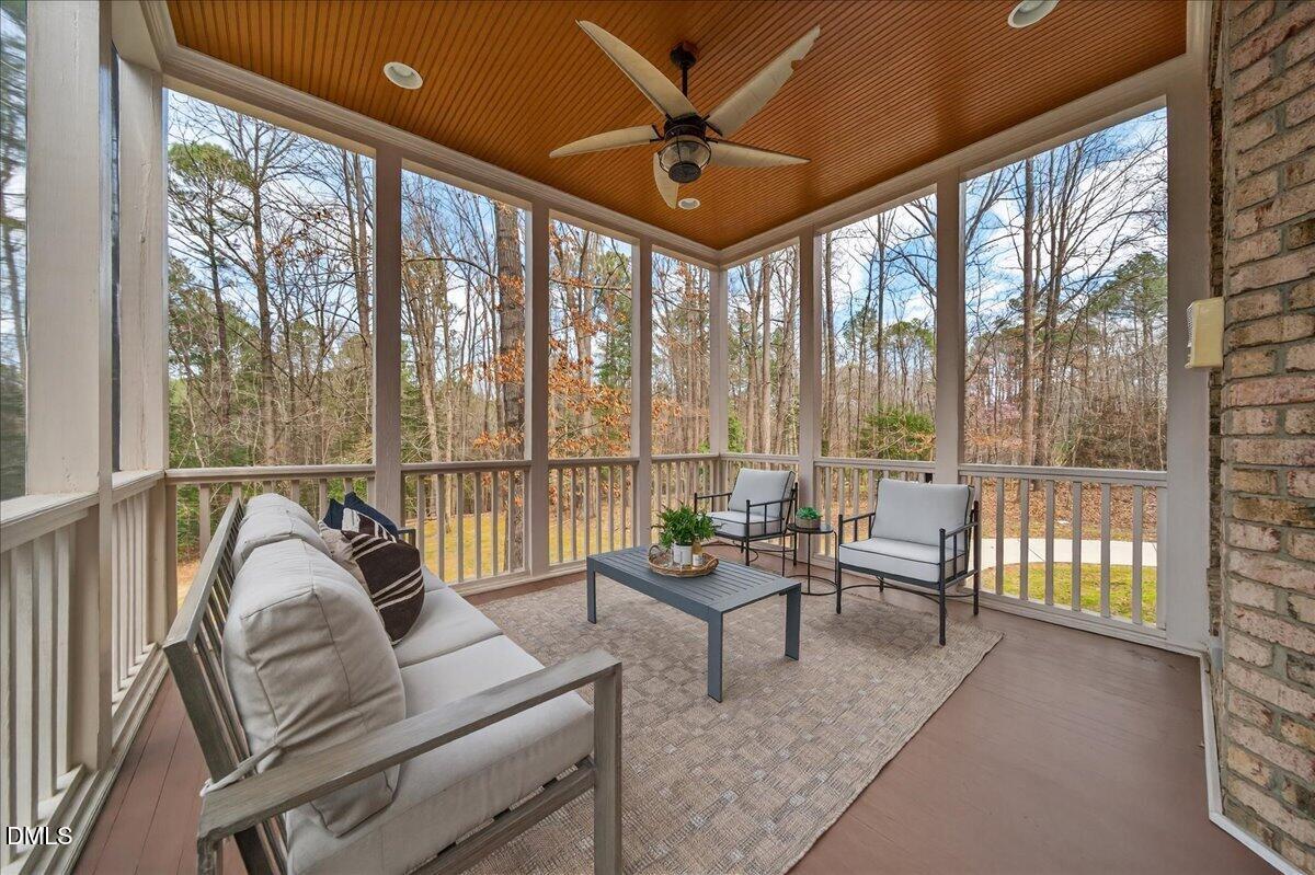 540 Vista Del Lago Lane