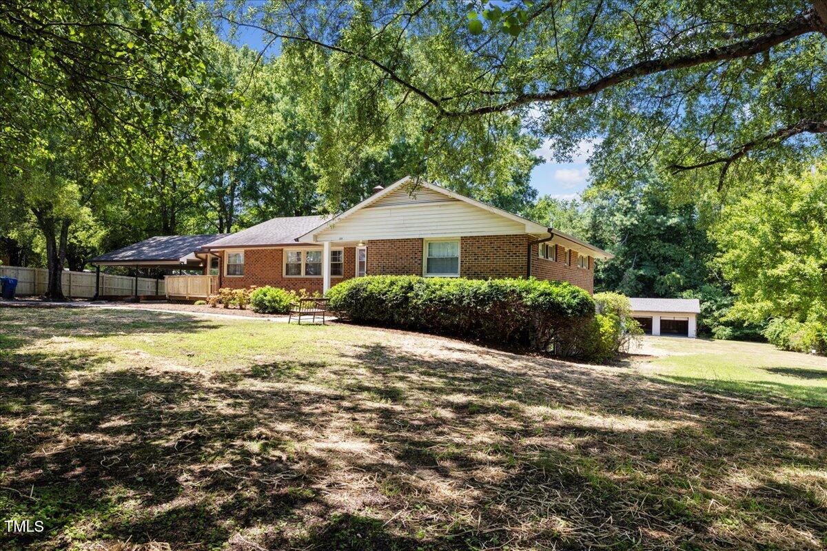 6910 Herndon Rd Road