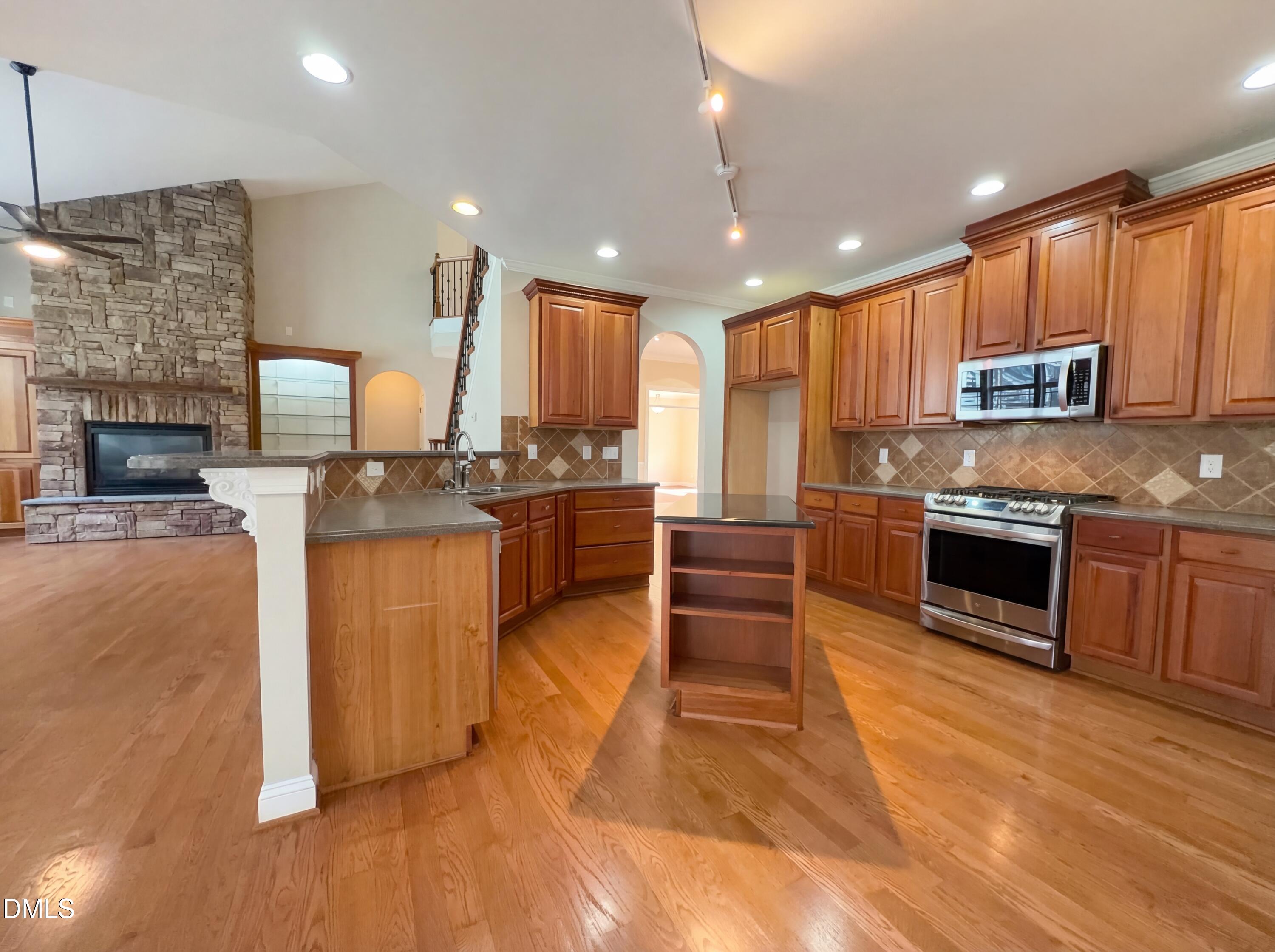 1001 Lake Valley Drive