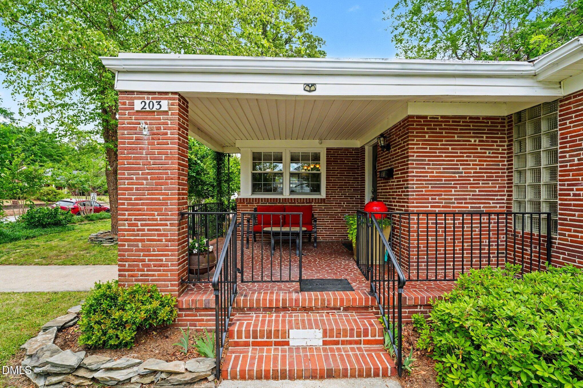 203 E Davis Street