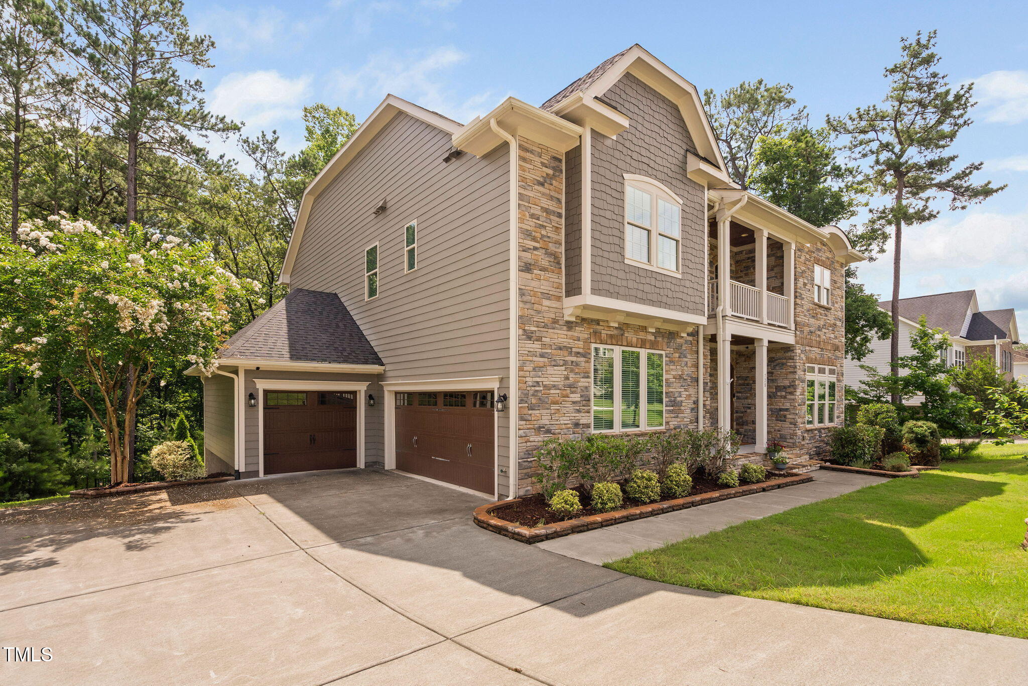 728 Peninsula Forest Place