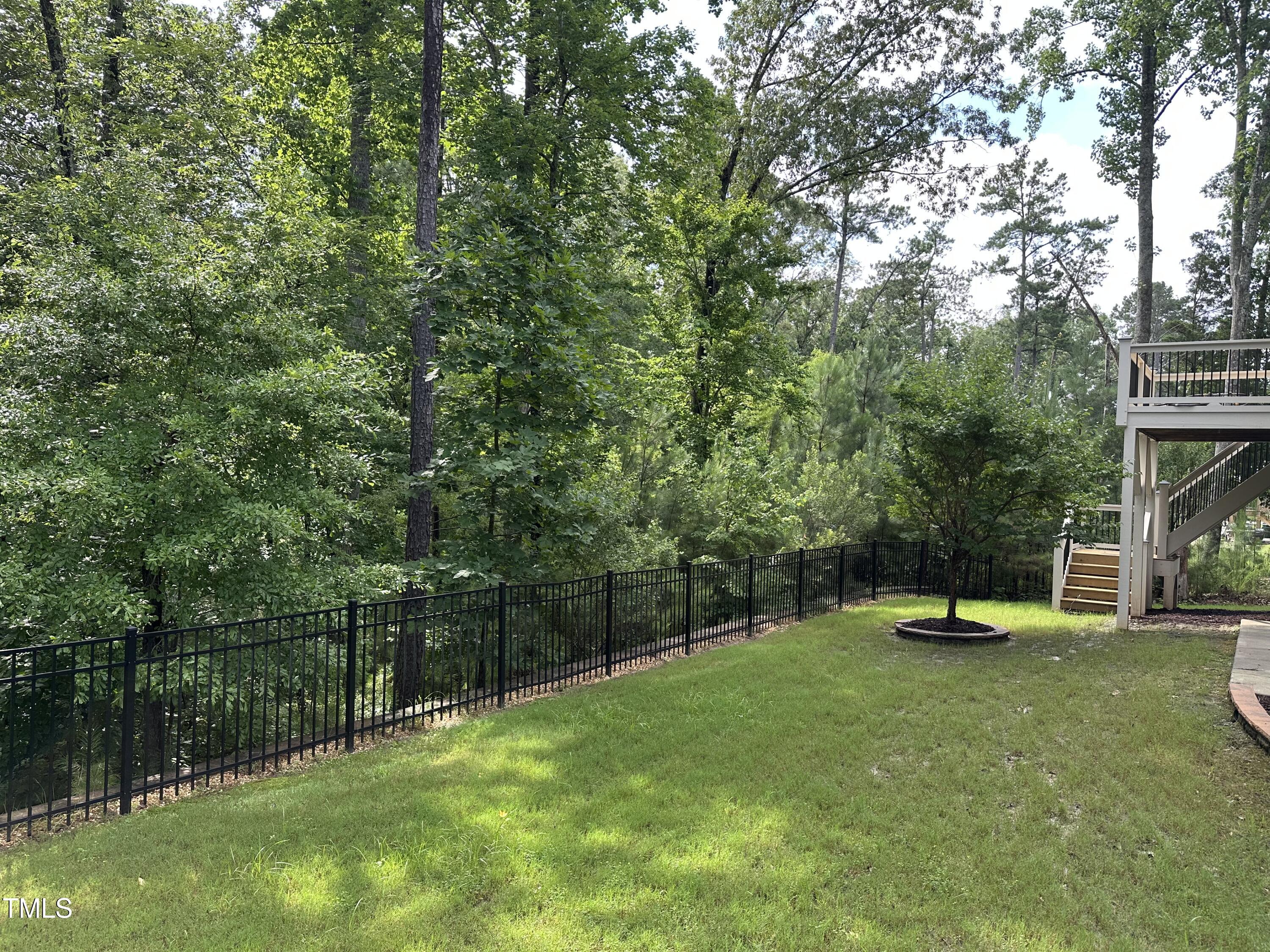 728 Peninsula Forest Place