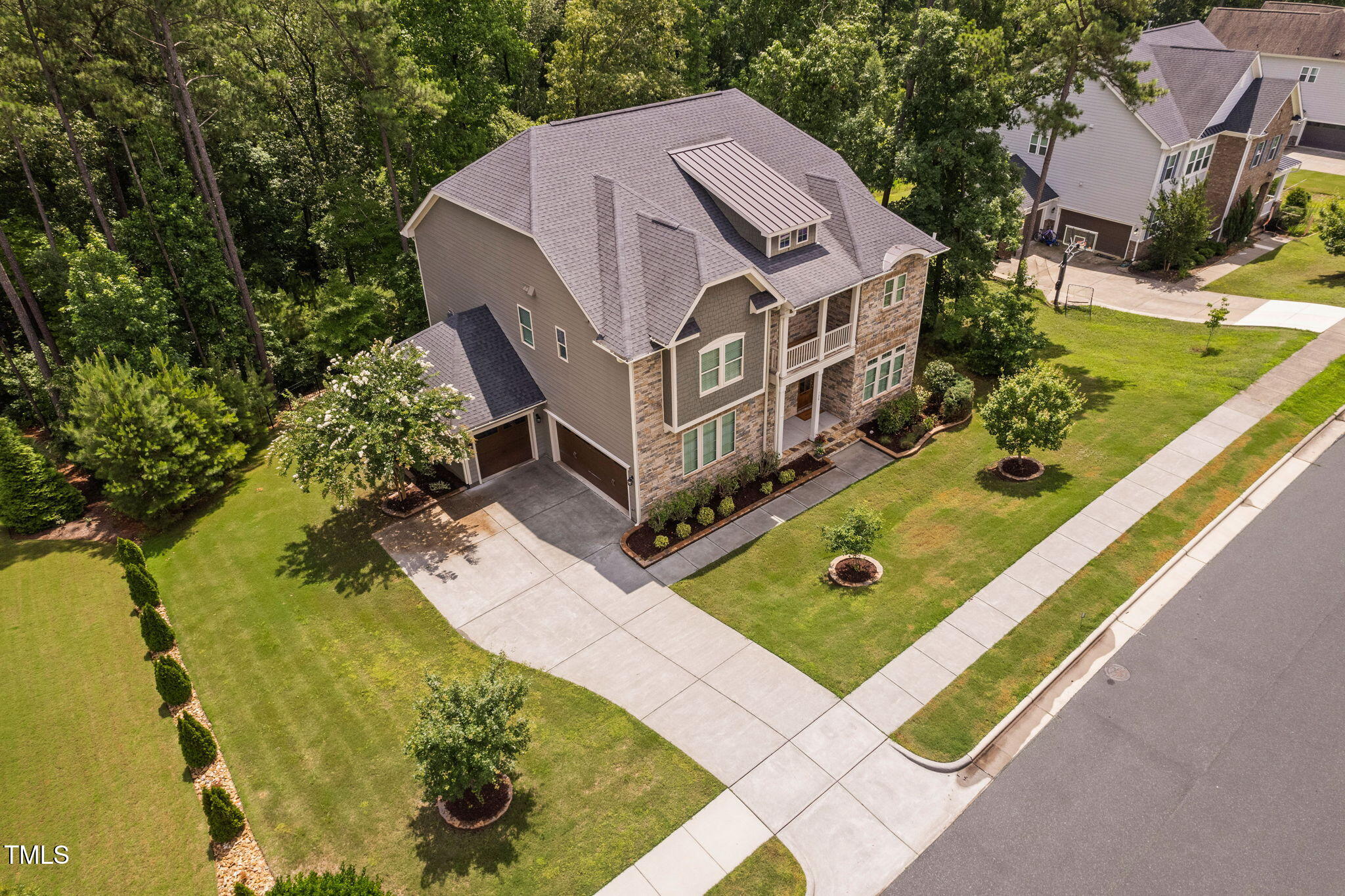 728 Peninsula Forest Place