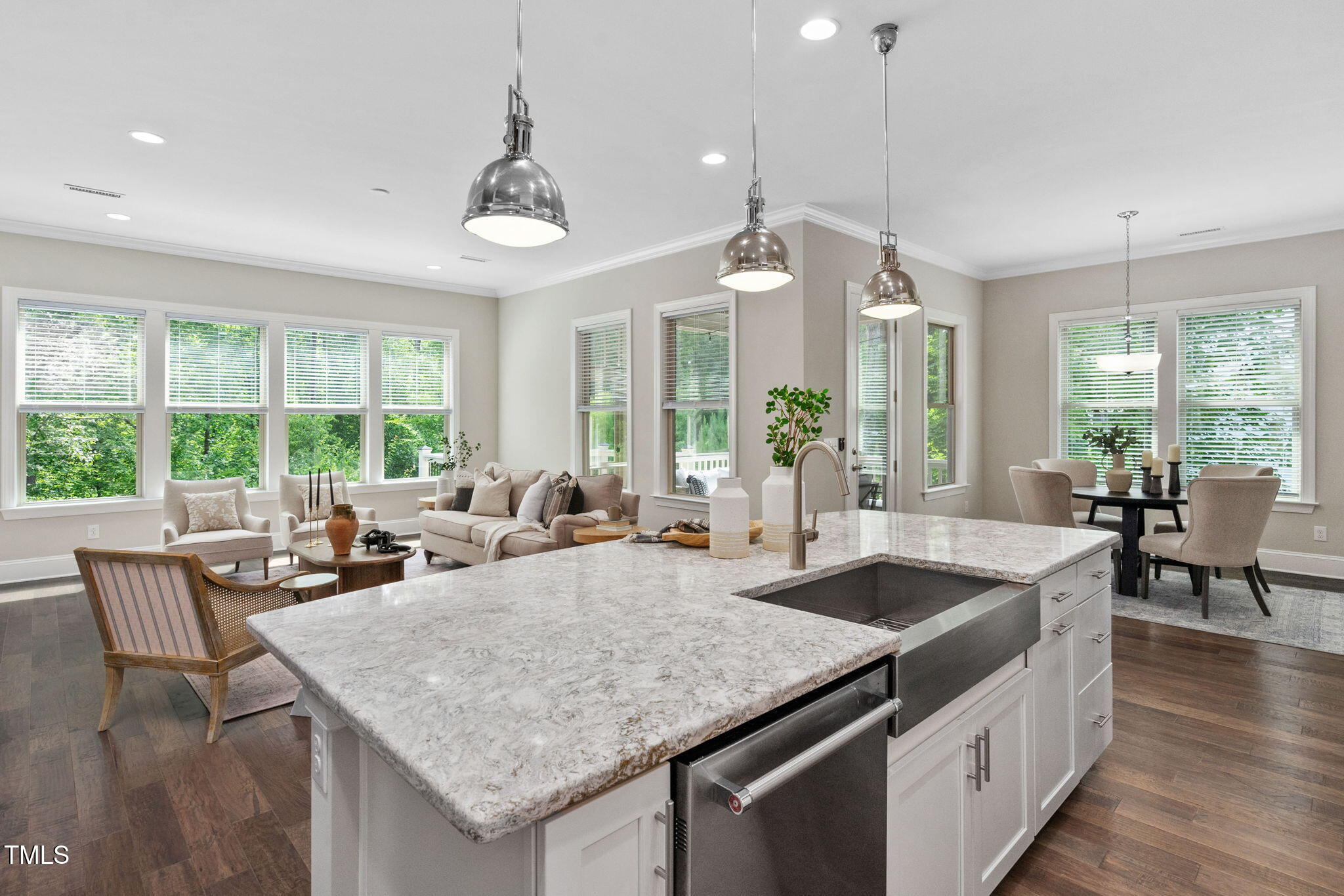 728 Peninsula Forest Place