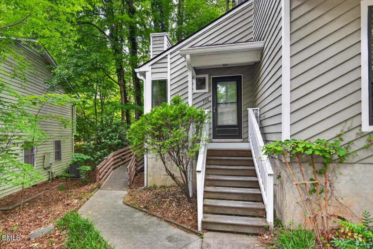106 Lantern Way