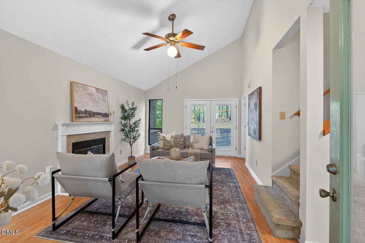 106 Lantern Way
