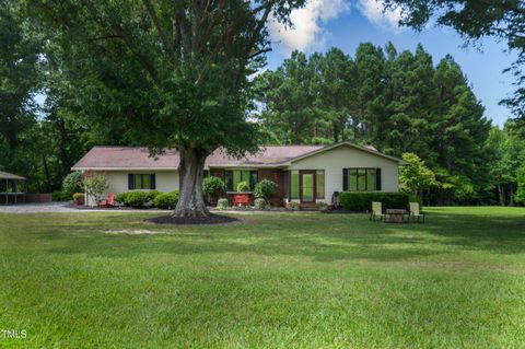 4322 Russell Road Graham NC 27253