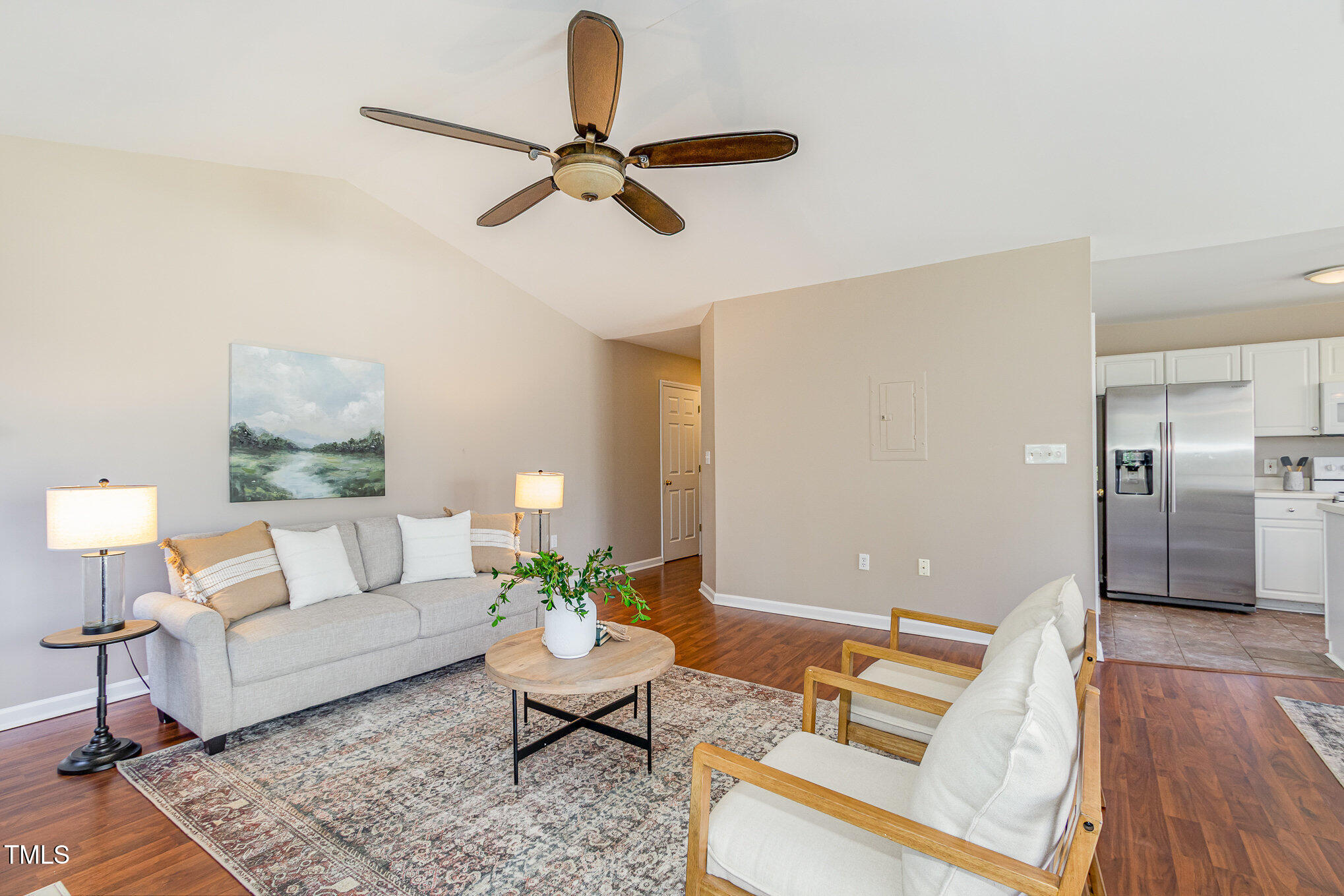 1221 Renshaw Court